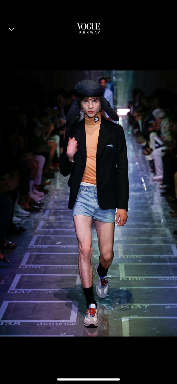 Prada SS19 runaway denim shorts Sz31 Size US 31 - 1 Thumbnail
