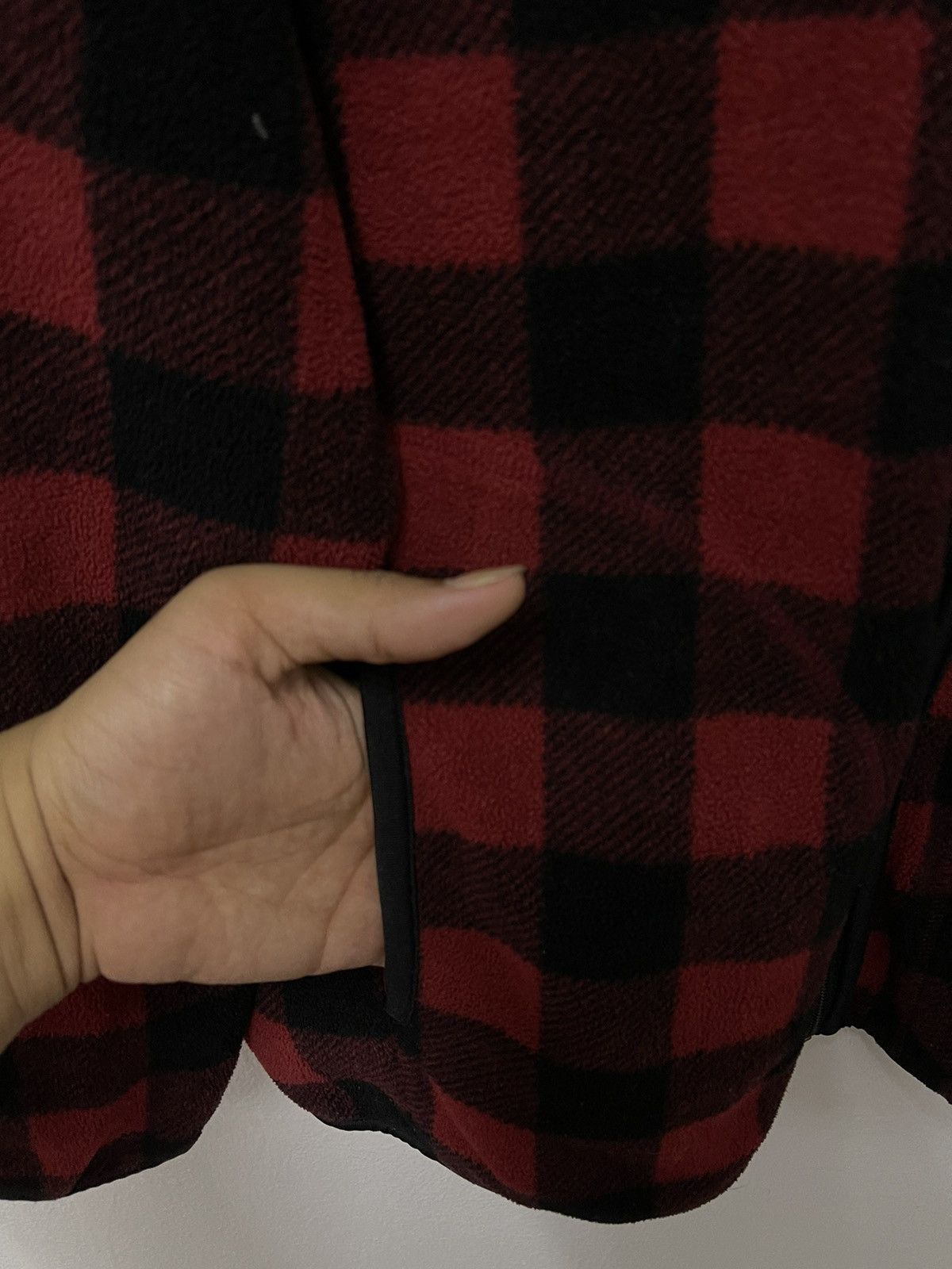 Uniqlo × Vintage Micro Fleece x Uniqlo Zipper Red Tartan Sweater Size US M / EU 48-50 / 2 - 3 Thumbnail