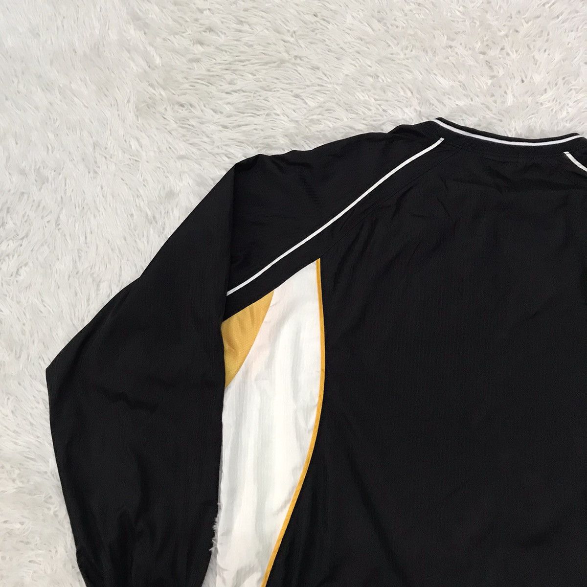Asics Asics football gear long sleeves Size US M / EU 48-50 / 2 - 14 Thumbnail