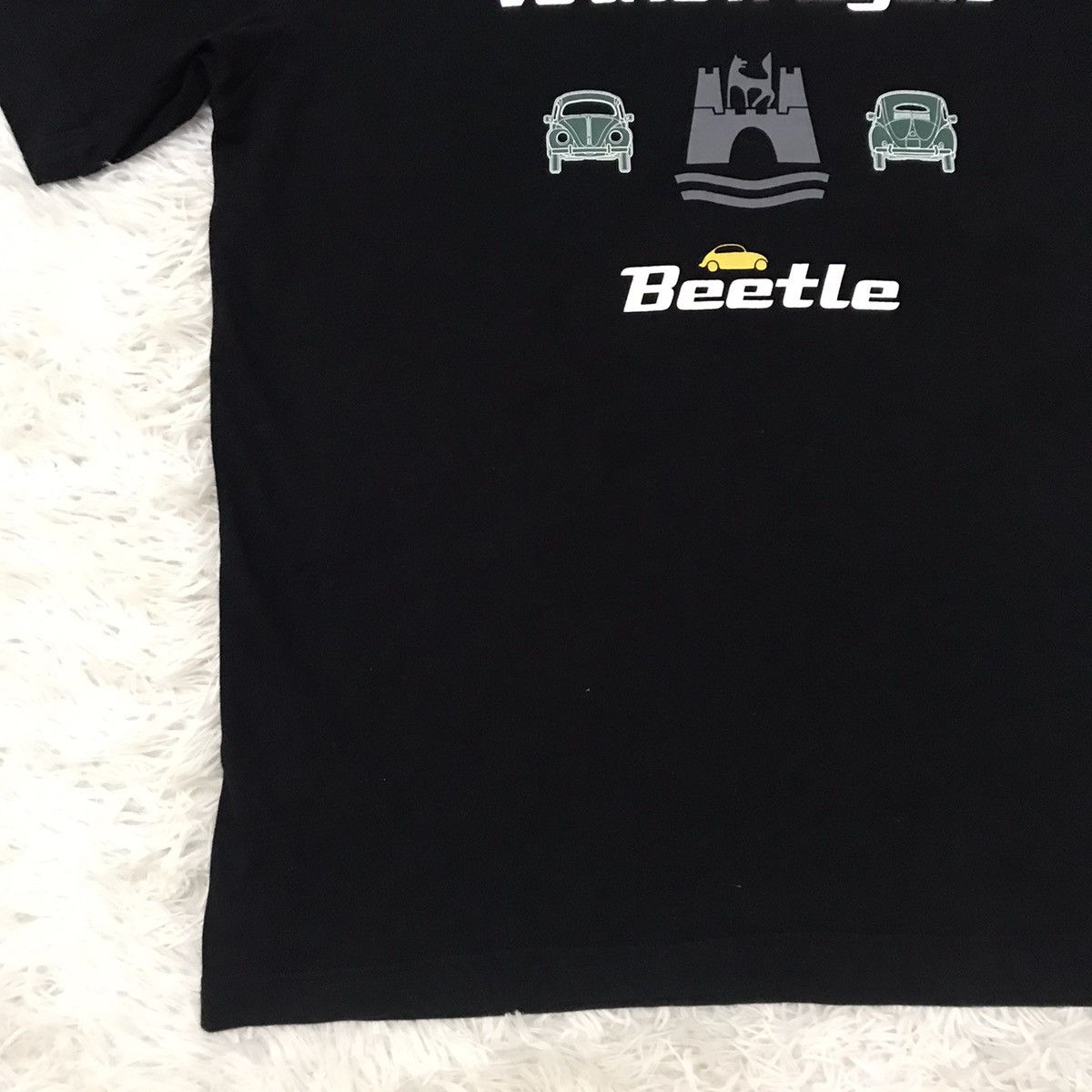 Japanese Brand × Uniqlo 🔥 Rare 🔥 Volkswagen bettle x uniqlo tshirt Size US L / EU 52-54 / 3 - 14 Thumbnail