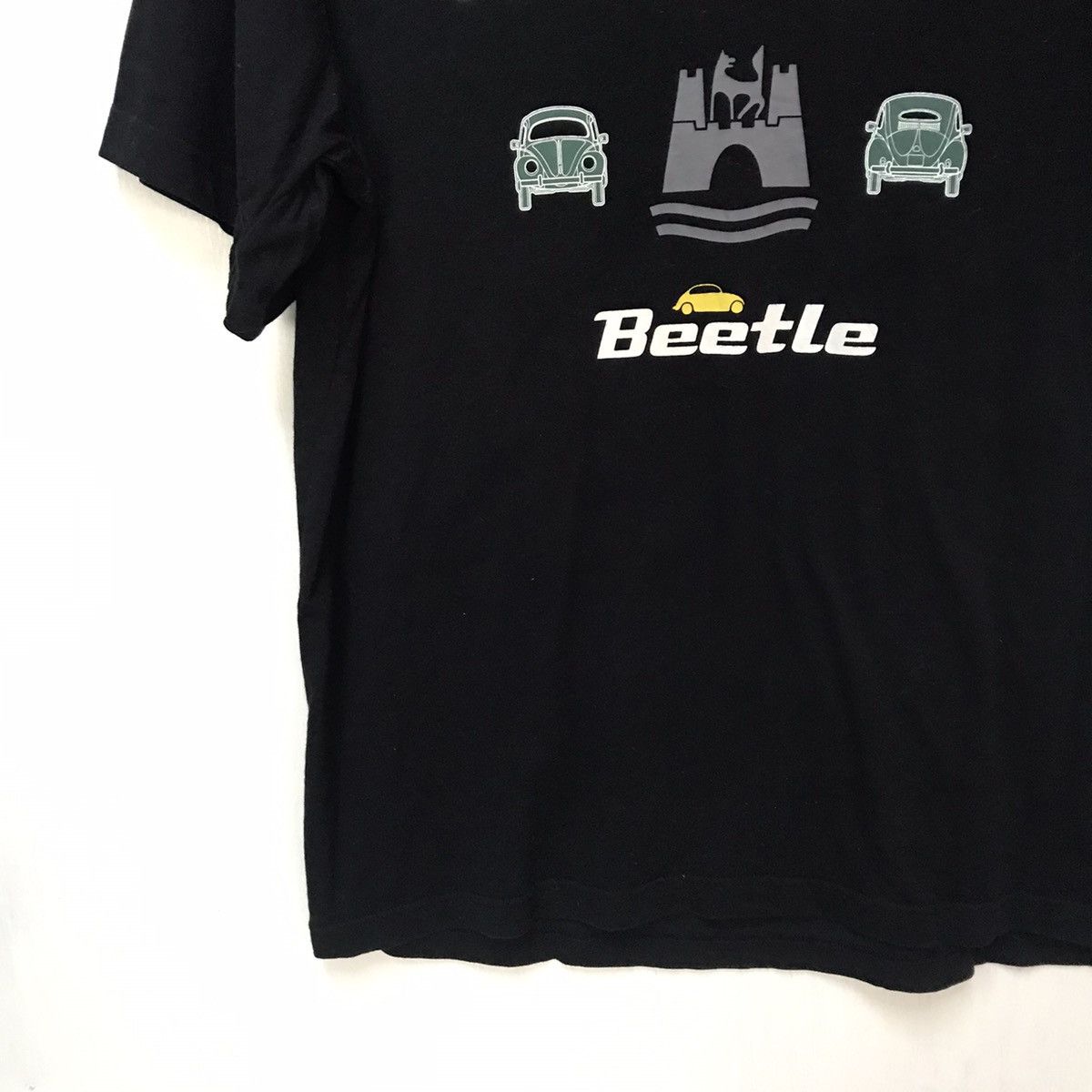 Japanese Brand × Uniqlo 🔥 Rare 🔥 Volkswagen bettle x uniqlo tshirt Size US L / EU 52-54 / 3 - 5 Thumbnail
