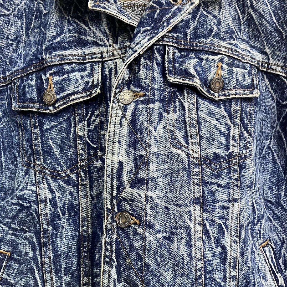 Band Tees × KISS × Vintage Vintage Gene Simmons Kiss Rock Band Distressed Denim Jacket Size US XL / EU 56 / 4 - 6 Thumbnail