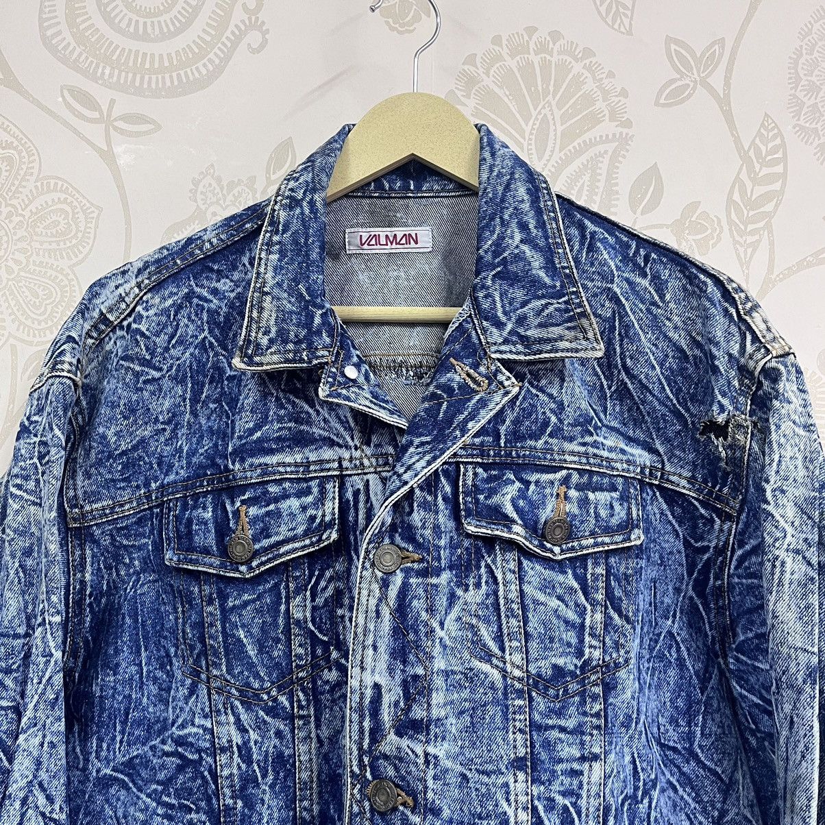 Band Tees × KISS × Vintage Vintage Gene Simmons Kiss Rock Band Distressed Denim Jacket Size US XL / EU 56 / 4 - 19 Thumbnail