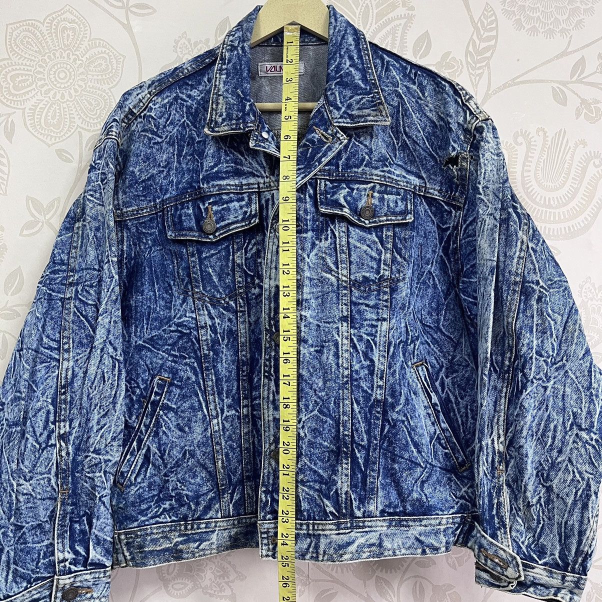 Band Tees × KISS × Vintage Vintage Gene Simmons Kiss Rock Band Distressed Denim Jacket Size US XL / EU 56 / 4 - 2 Thumbnail
