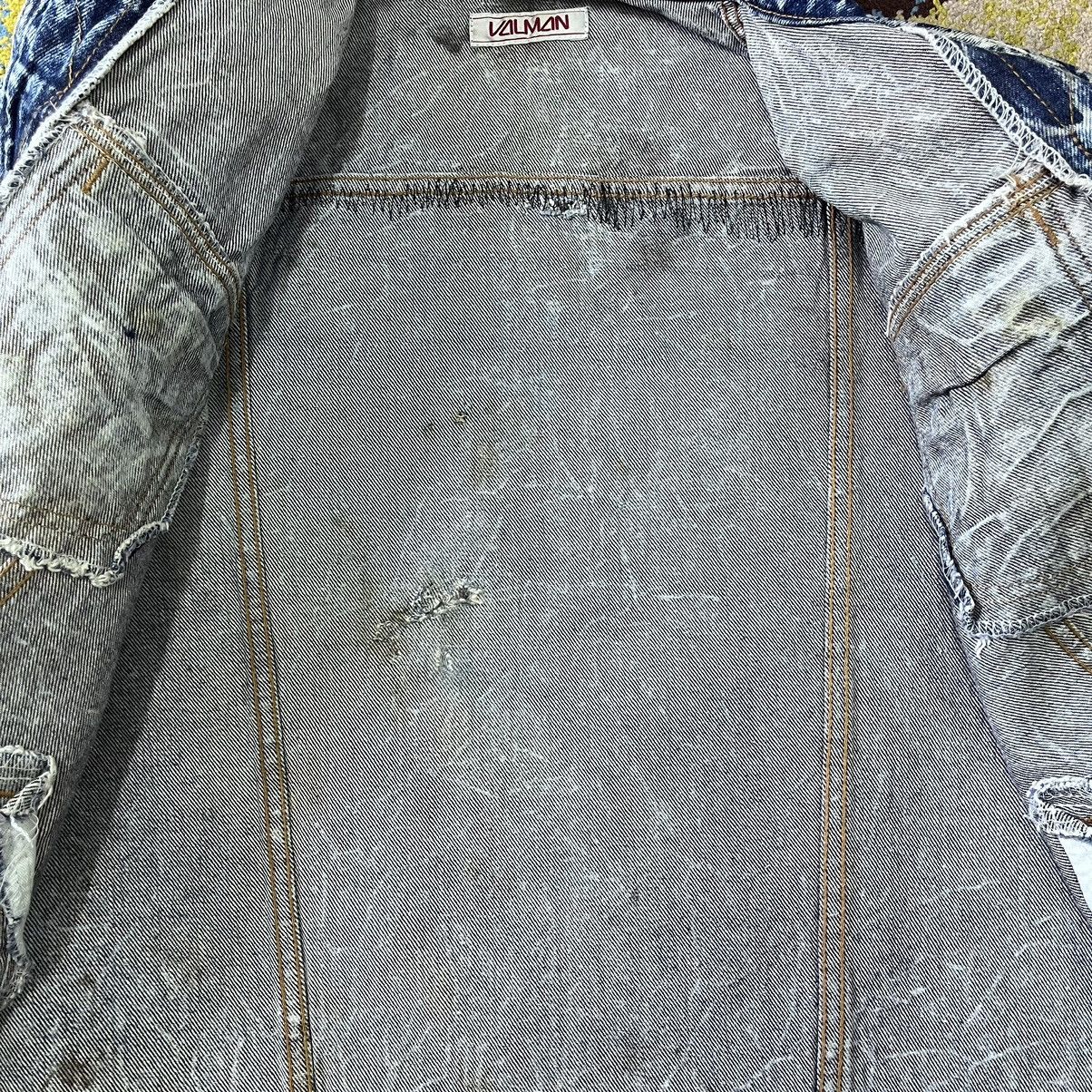 Band Tees × KISS × Vintage Vintage Gene Simmons Kiss Rock Band Distressed Denim Jacket Size US XL / EU 56 / 4 - 16 Thumbnail