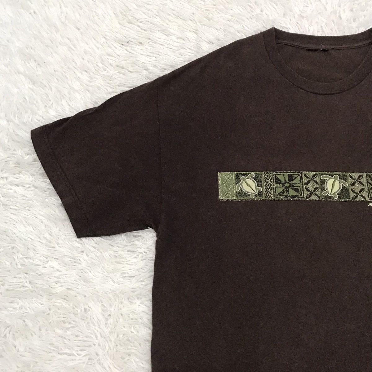 Vintage Hawaiian design saipan tshirt Size US L / EU 52-54 / 3 - 2 Thumbnail