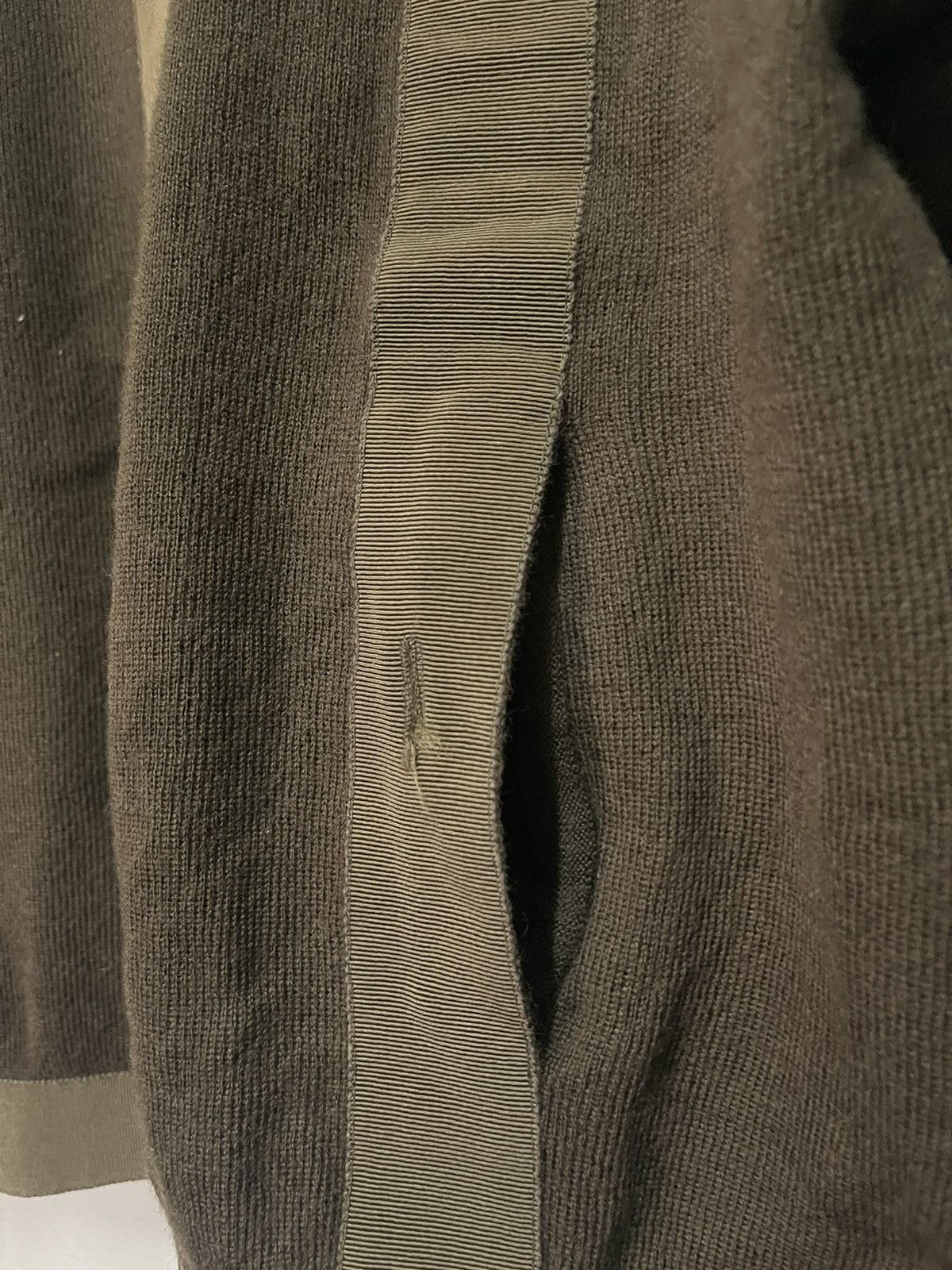 Salvatore Ferragamo × Vintage Salvatore Ferragamo Wool Sweatshirt Button Long Sleeve Italy Size S / US 4 / IT 40 - 12 Thumbnail