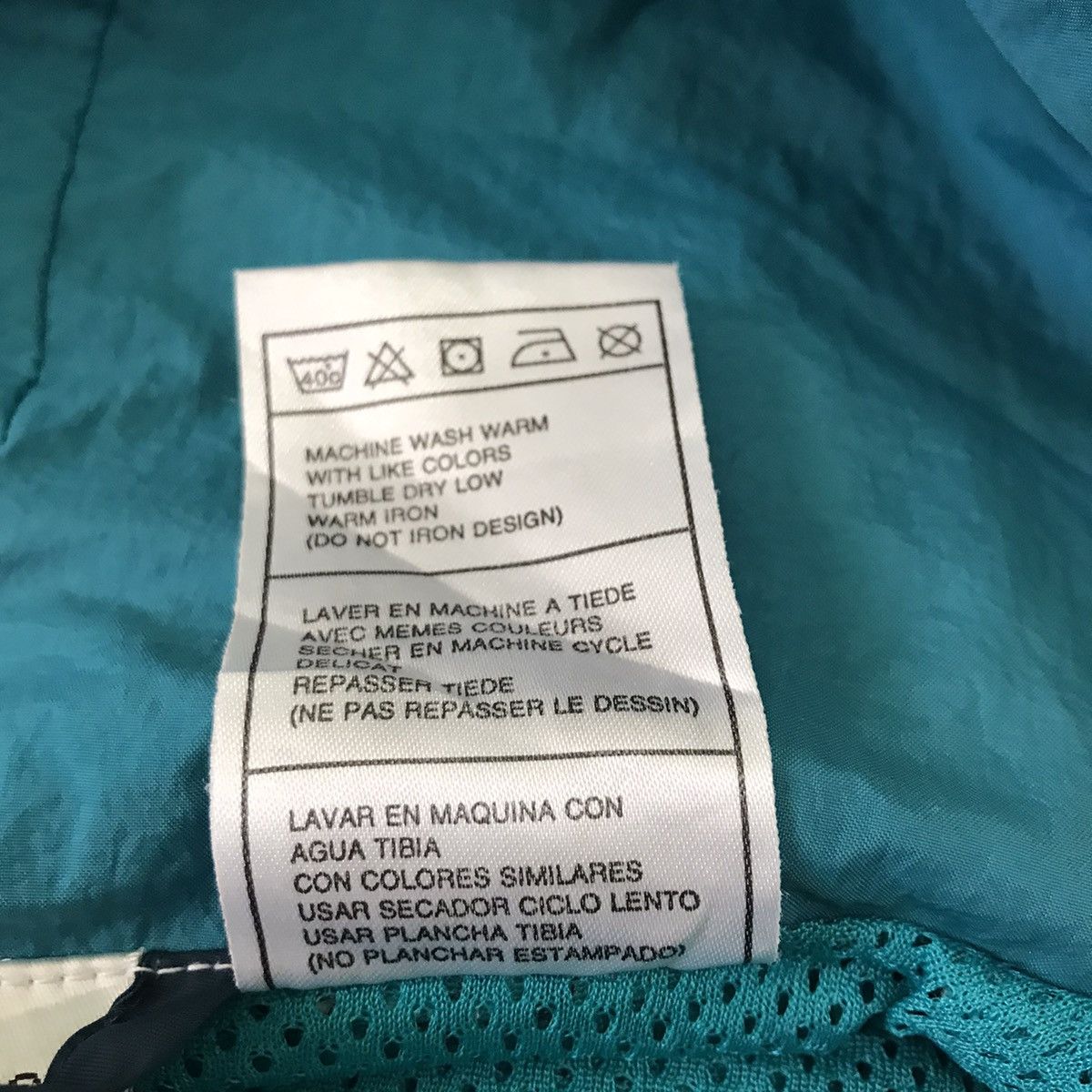 Nike Vintage nike hoodie jacket Size US L / EU 52-54 / 3 - 16 Thumbnail