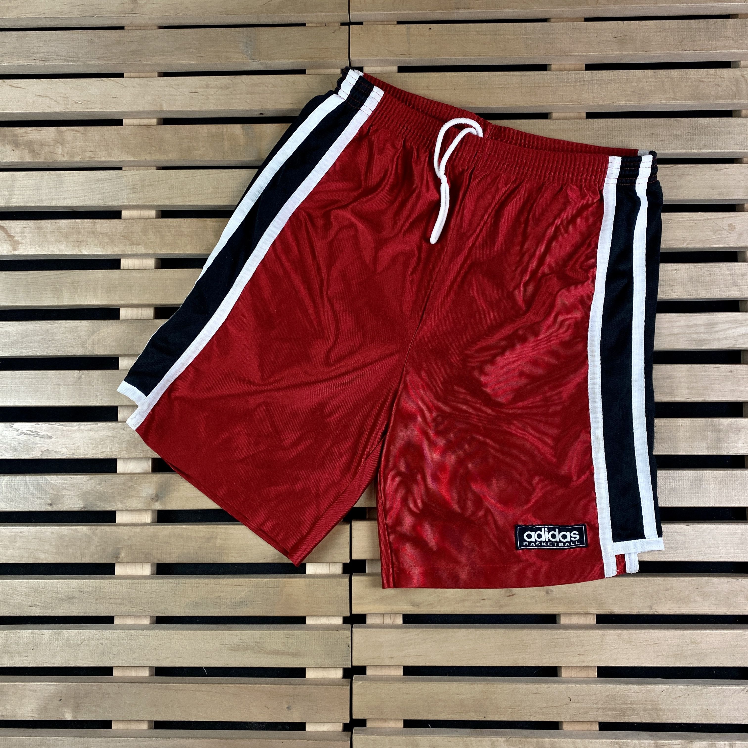 Adidas × Vintage Men’s Shorts Adidas Basketball Vintage Size M Size US 32 / EU 48 - 1 Thumbnail