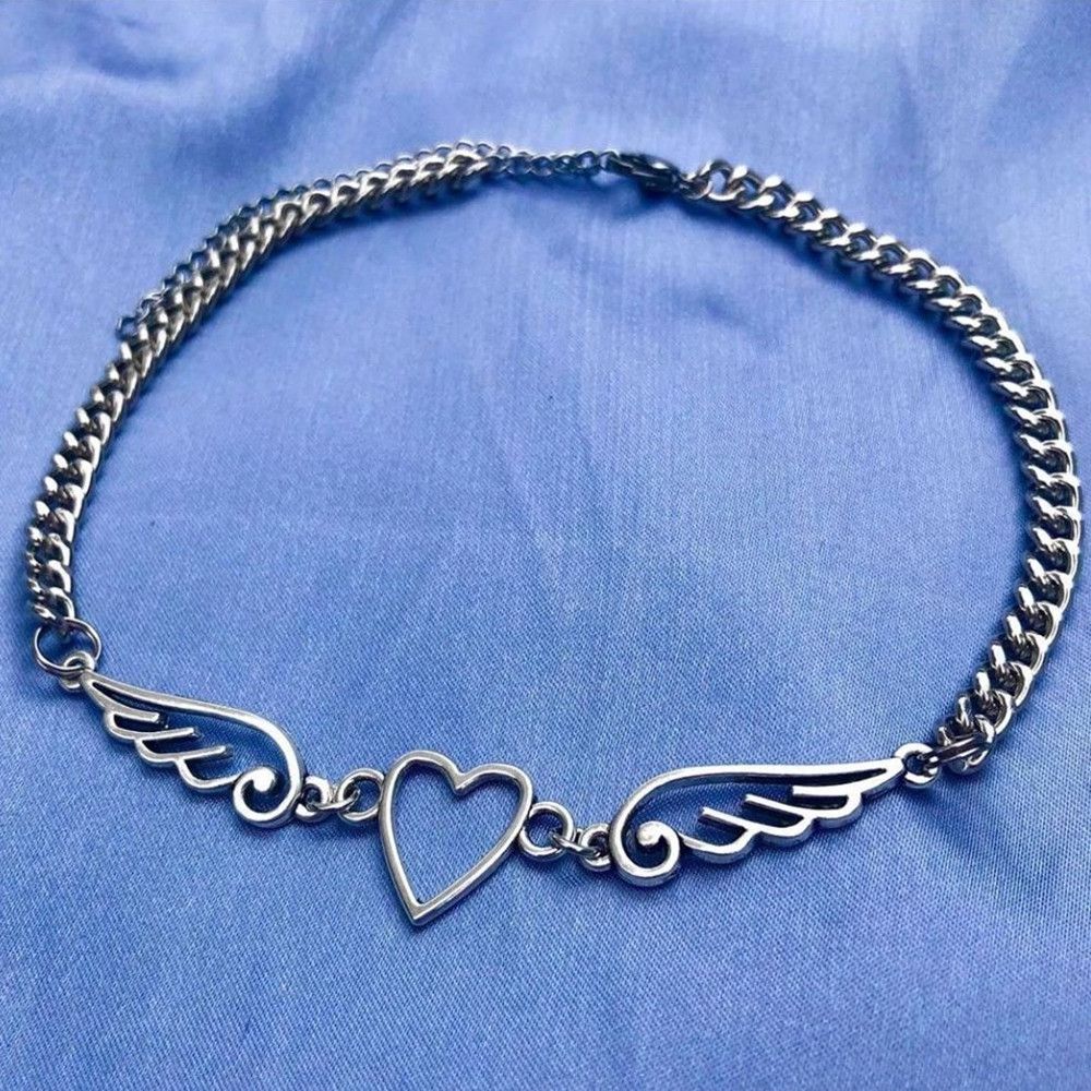 Jewelry Hollow Out Heart Feather Choker Necklace Size ONE SIZE - 1 Preview