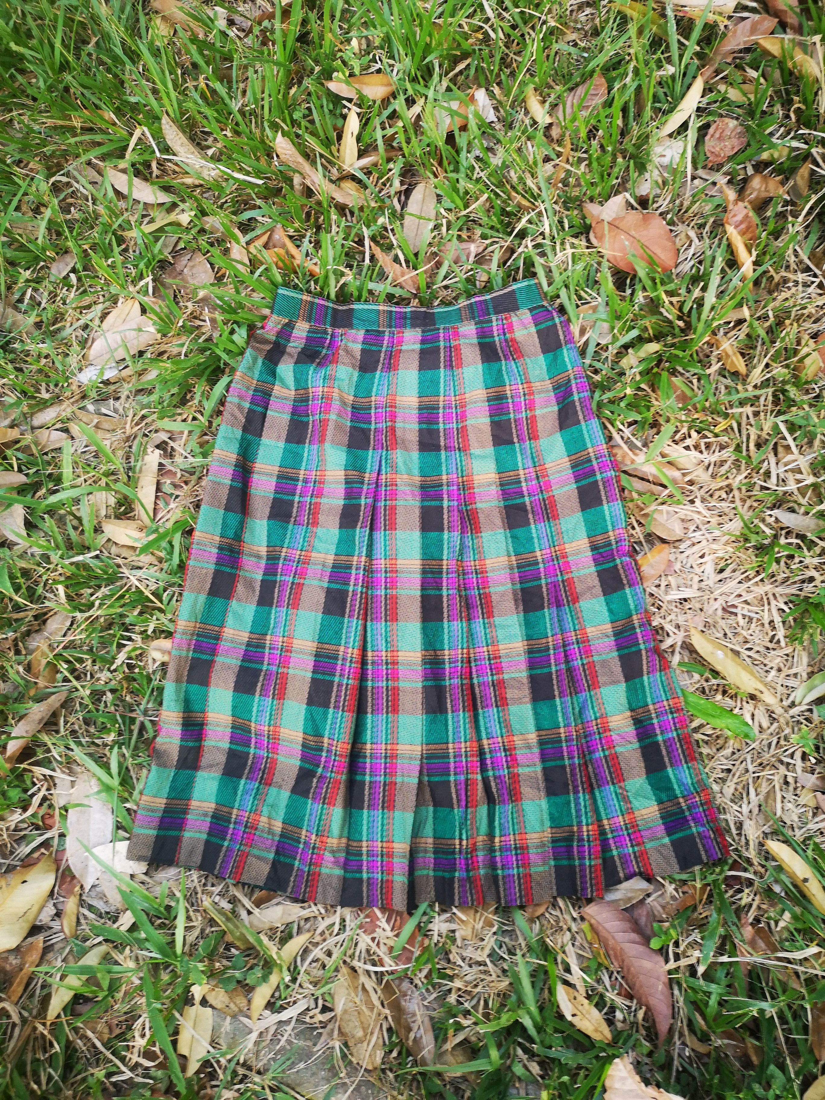 Givenchy × Vintage Givenchy Glamour Skirt Size 27" / US 4 / IT 40 - 1 Thumbnail
