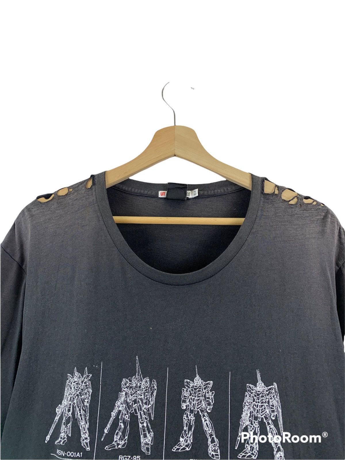 Anime × Cartoon Network × Uniqlo Gundam illustrations- mobile suit gundam unicorn t-shirt Size US XL / EU 56 / 4 - 4 Thumbnail