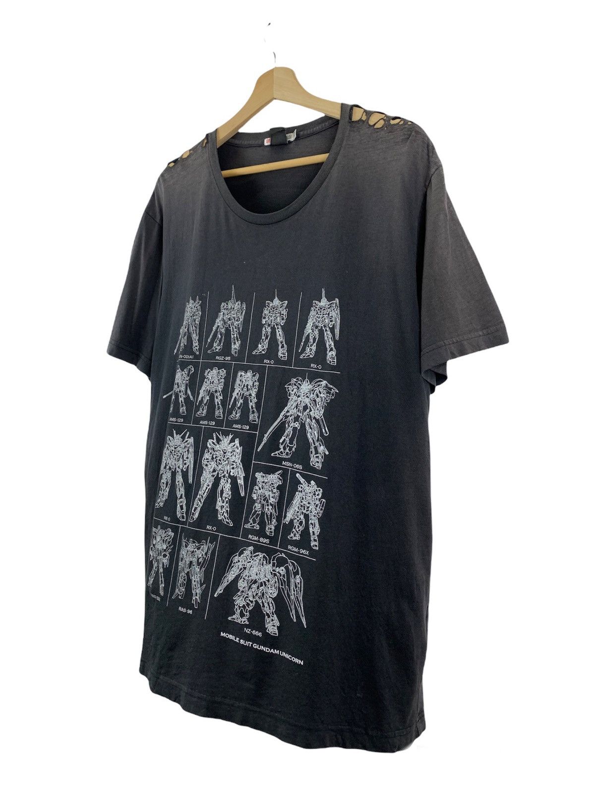 Anime × Cartoon Network × Uniqlo Gundam illustrations- mobile suit gundam unicorn t-shirt Size US XL / EU 56 / 4 - 2 Thumbnail