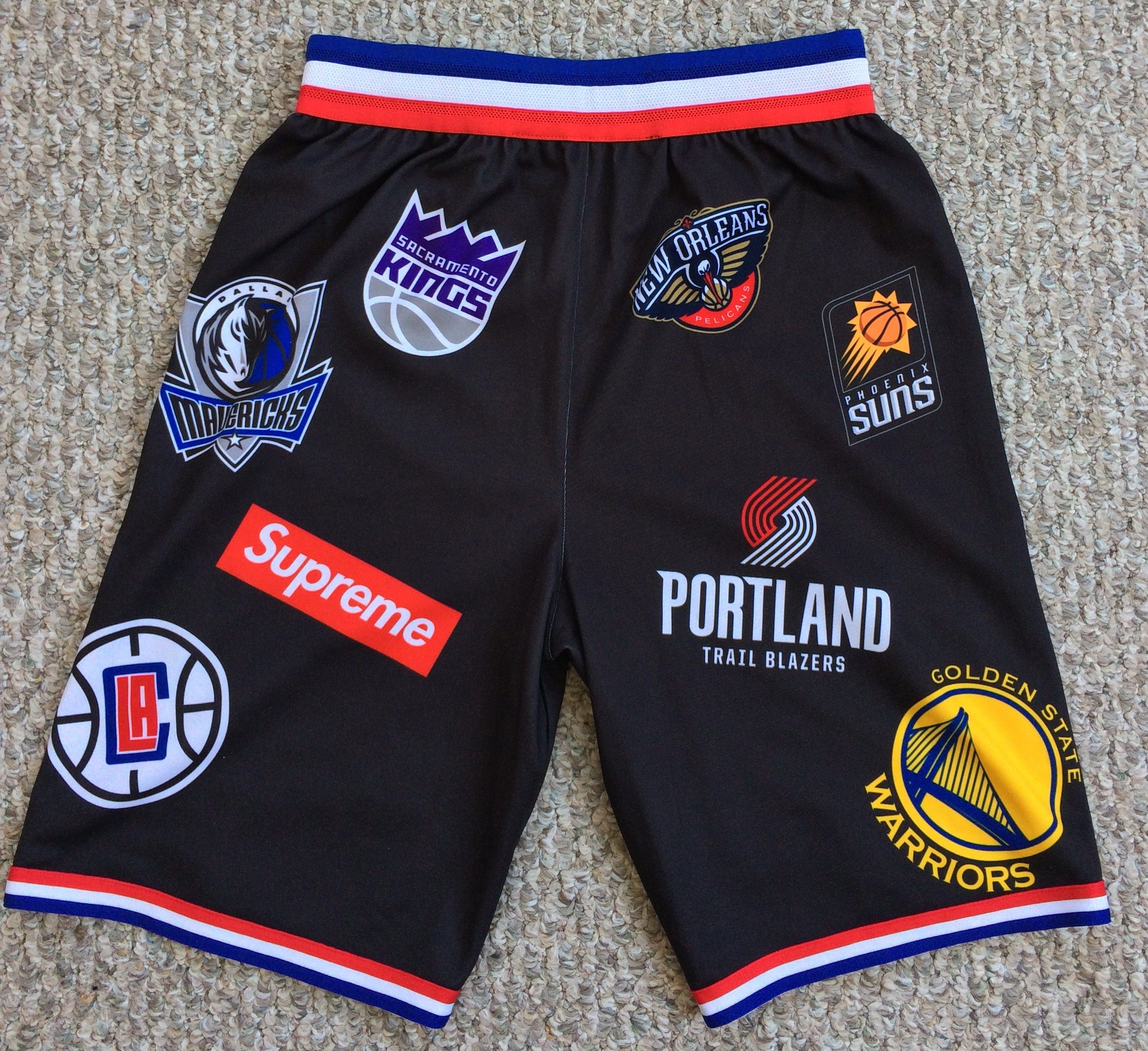 NBA × Supreme S/S 2018 Supreme x Nike NBA Shorts Small Size US 30 / EU 46 - 8 Thumbnail