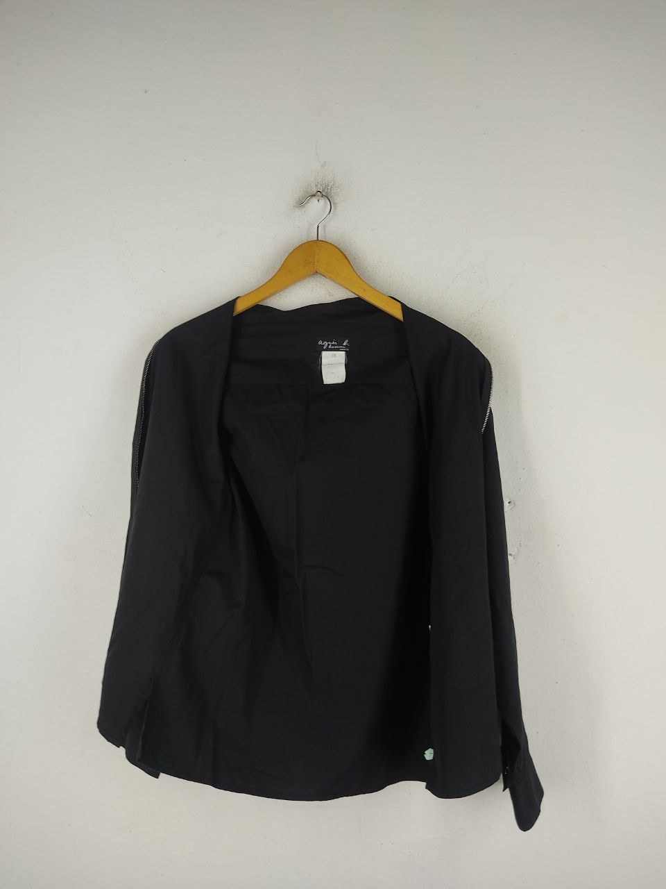 Agnes B. Zipper Black Jacket