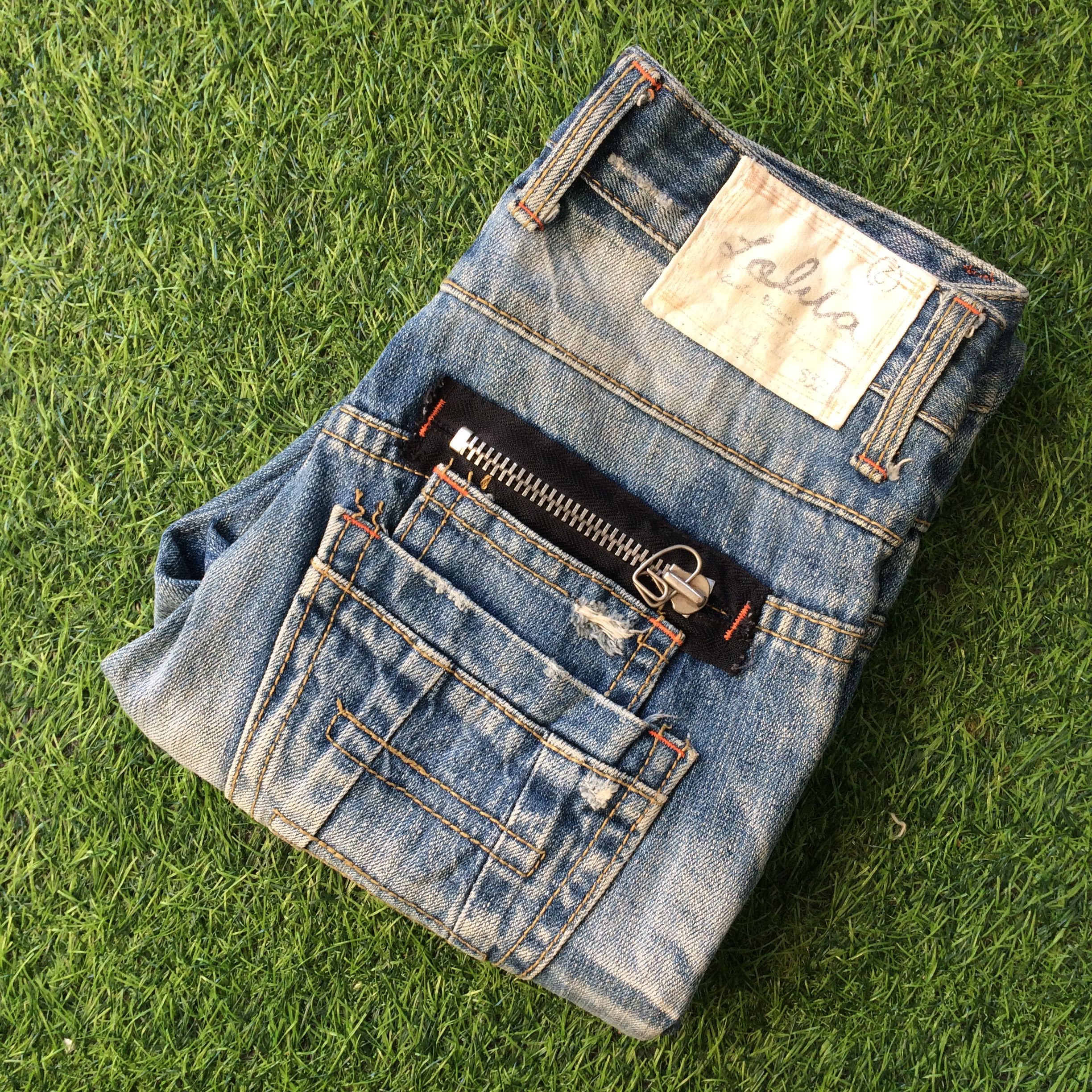 Japanese Brand light blue wash 2000’s grunge style tapered slim jeans D-451 Size US 29 - 8 Thumbnail
