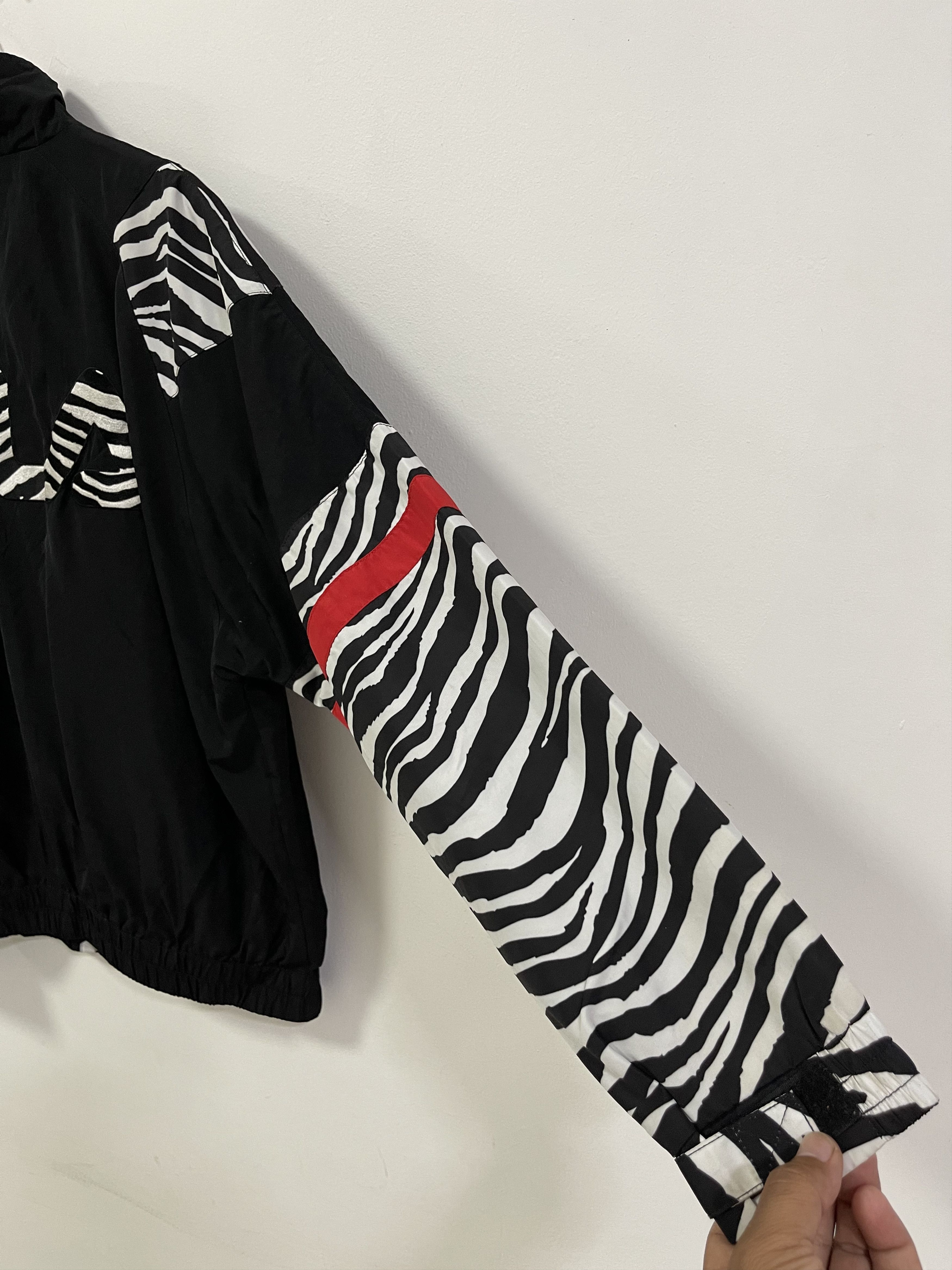 Fila × Joyrich × Vintage Vintage Fila Joyrich Multicolour Zebra Design Light Jacket Size US S / EU 44-46 / 1 - 11 Thumbnail