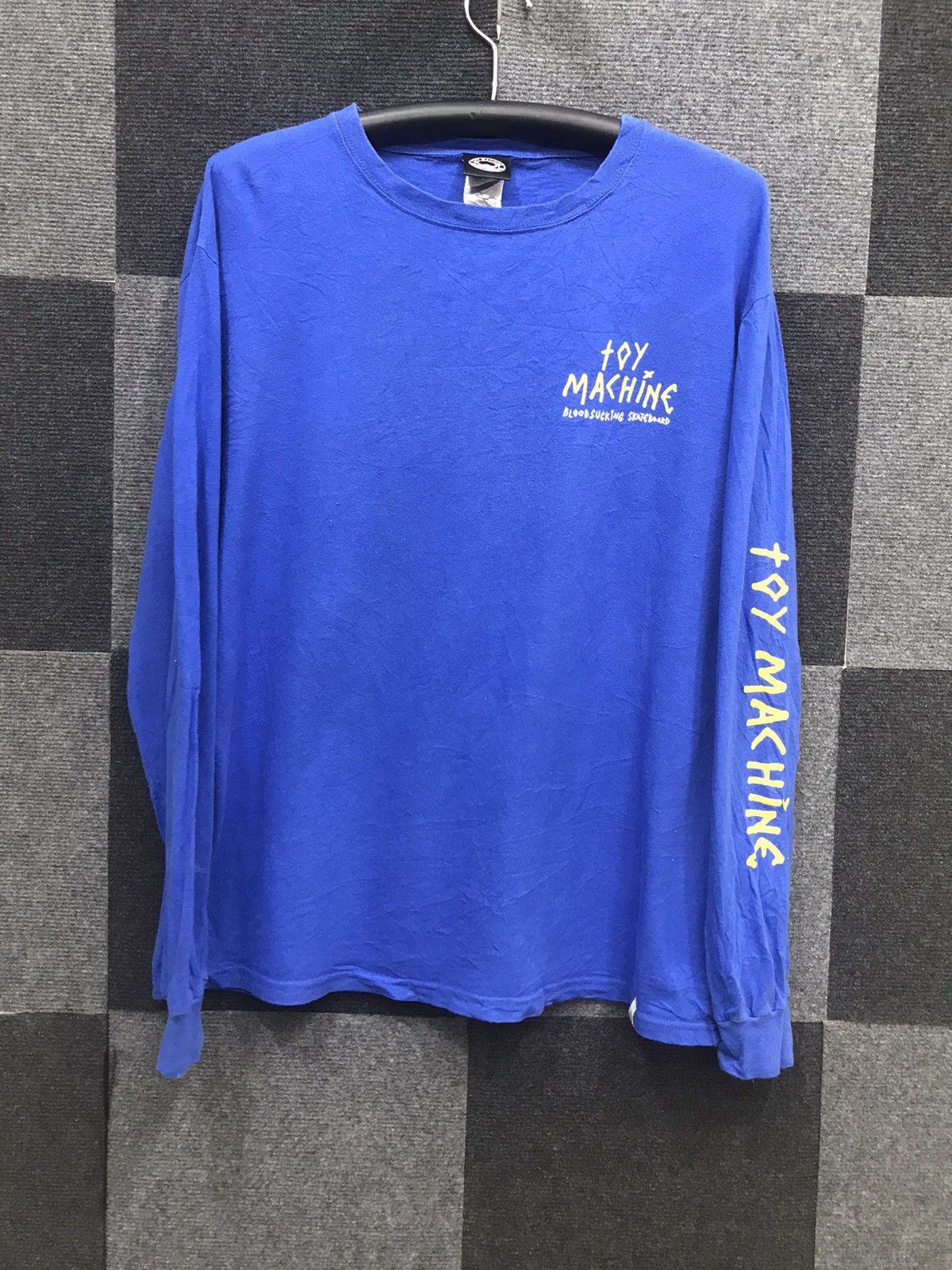 Toy Machine Vintage toy MACHiNe Skate Board Spell Out Side Print Shirt Size US M / EU 48-50 / 2 - 7 Thumbnail