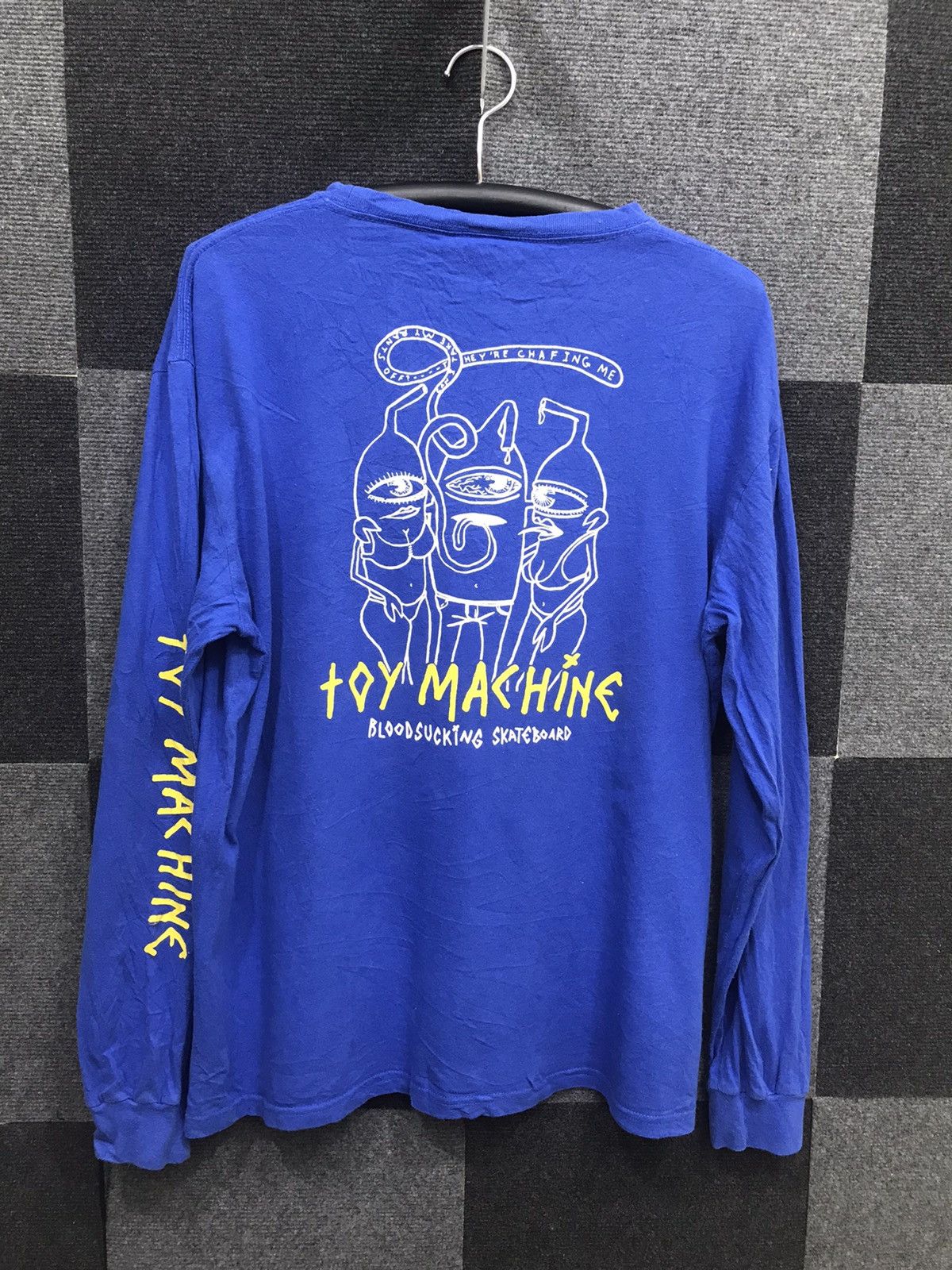 Toy Machine Vintage toy MACHiNe Skate Board Spell Out Side Print Shirt Size US M / EU 48-50 / 2 - 1 Thumbnail