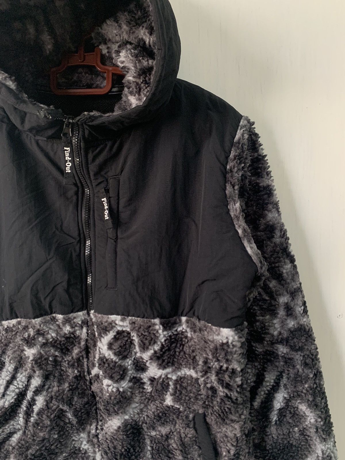 Art Comes First × Japanese Brand Cozy Print Two Tone Fleece Jacket Hooded by Find Out Size US M / EU 48-50 / 2 - 4 Thumbnail