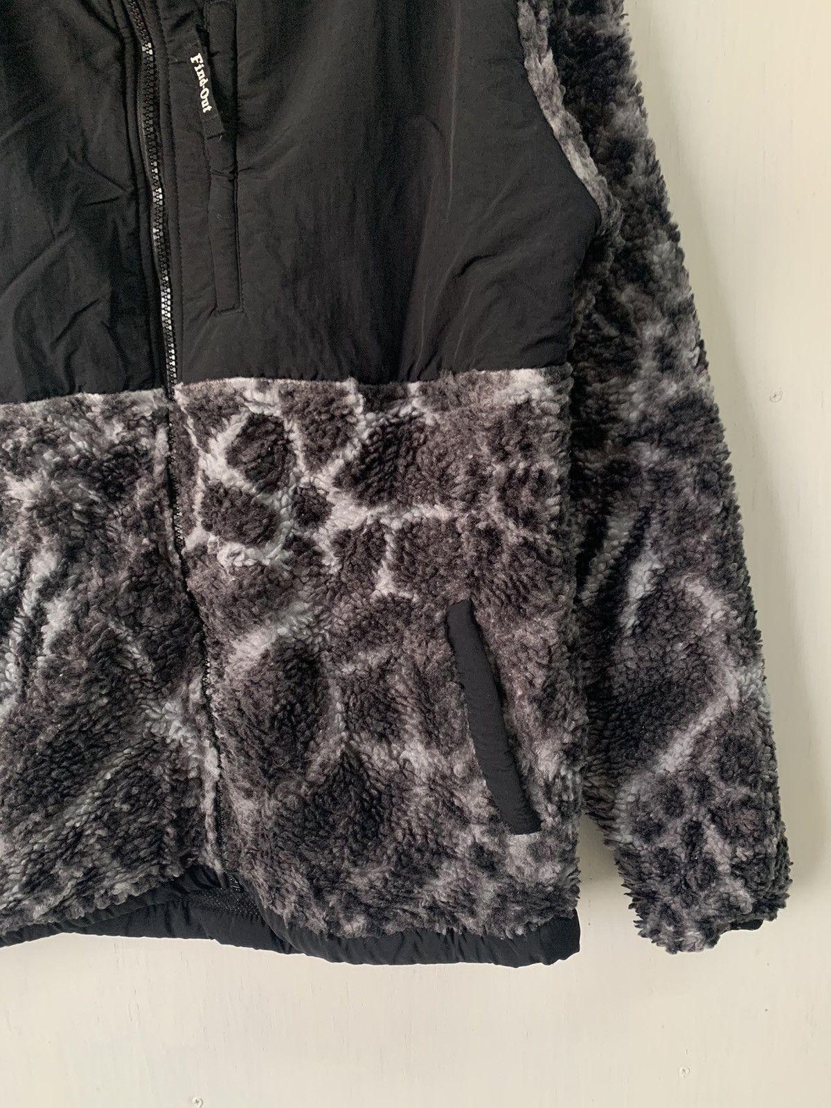 Art Comes First × Japanese Brand Cozy Print Two Tone Fleece Jacket Hooded by Find Out Size US M / EU 48-50 / 2 - 5 Thumbnail
