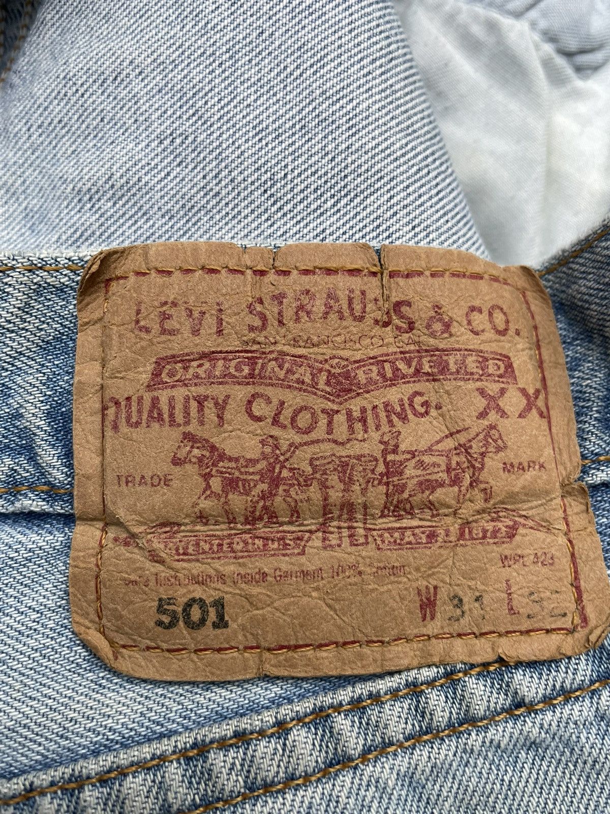 Vintage Vintage 1998 Levis 501 e UK Size US 31 - 15 Thumbnail