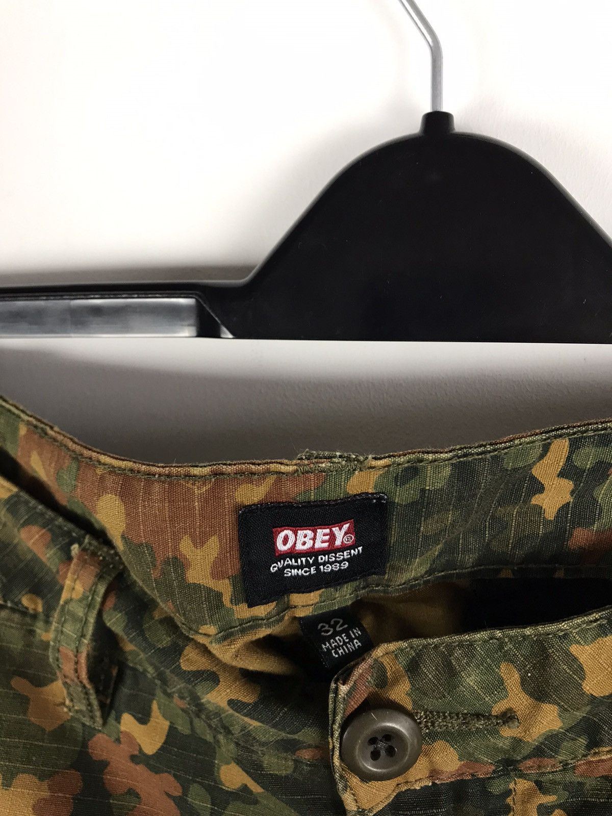 Obey × Vintage Vintage Obey Camo Cargo Pants Size US 32 / EU 48 - 5 Thumbnail