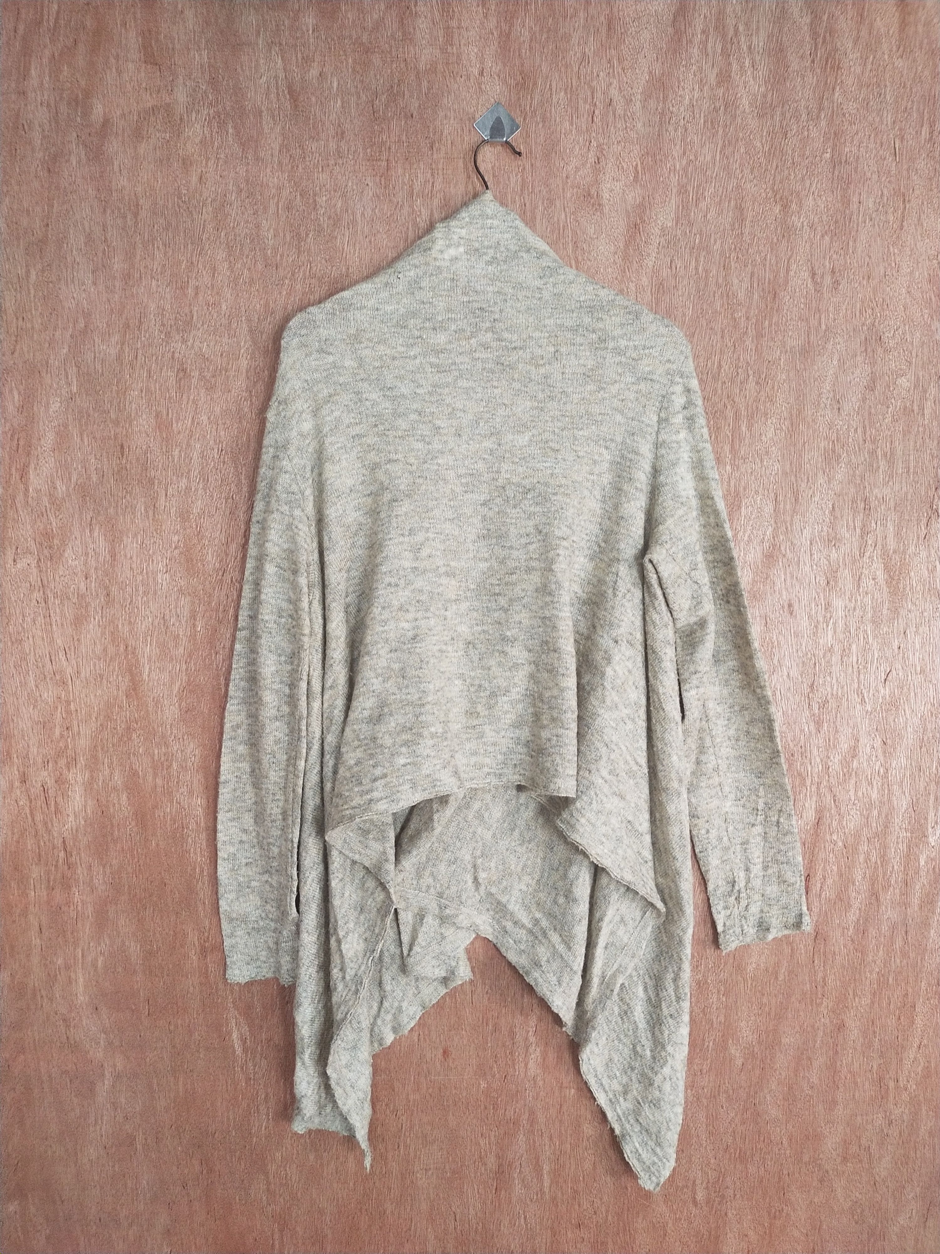 Hypebeast Pou dou dou gray plain knitwear cardigan #S015 Size US L / EU 52-54 / 3 - 8 Thumbnail