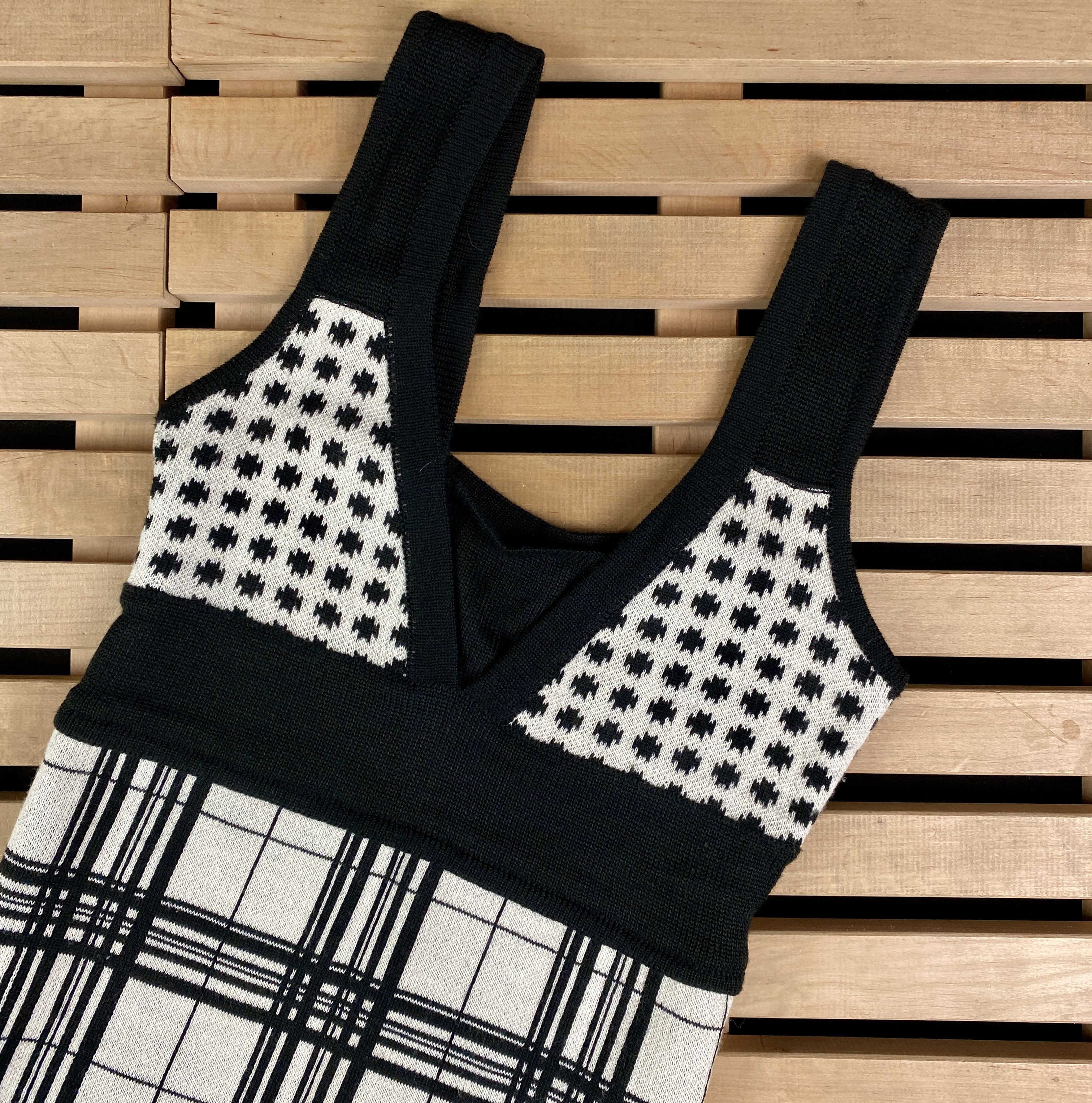Other Womens Wool Dress Sleeveless Save The Queen Size S Size S / US 4 / IT 40 - 2 Thumbnail