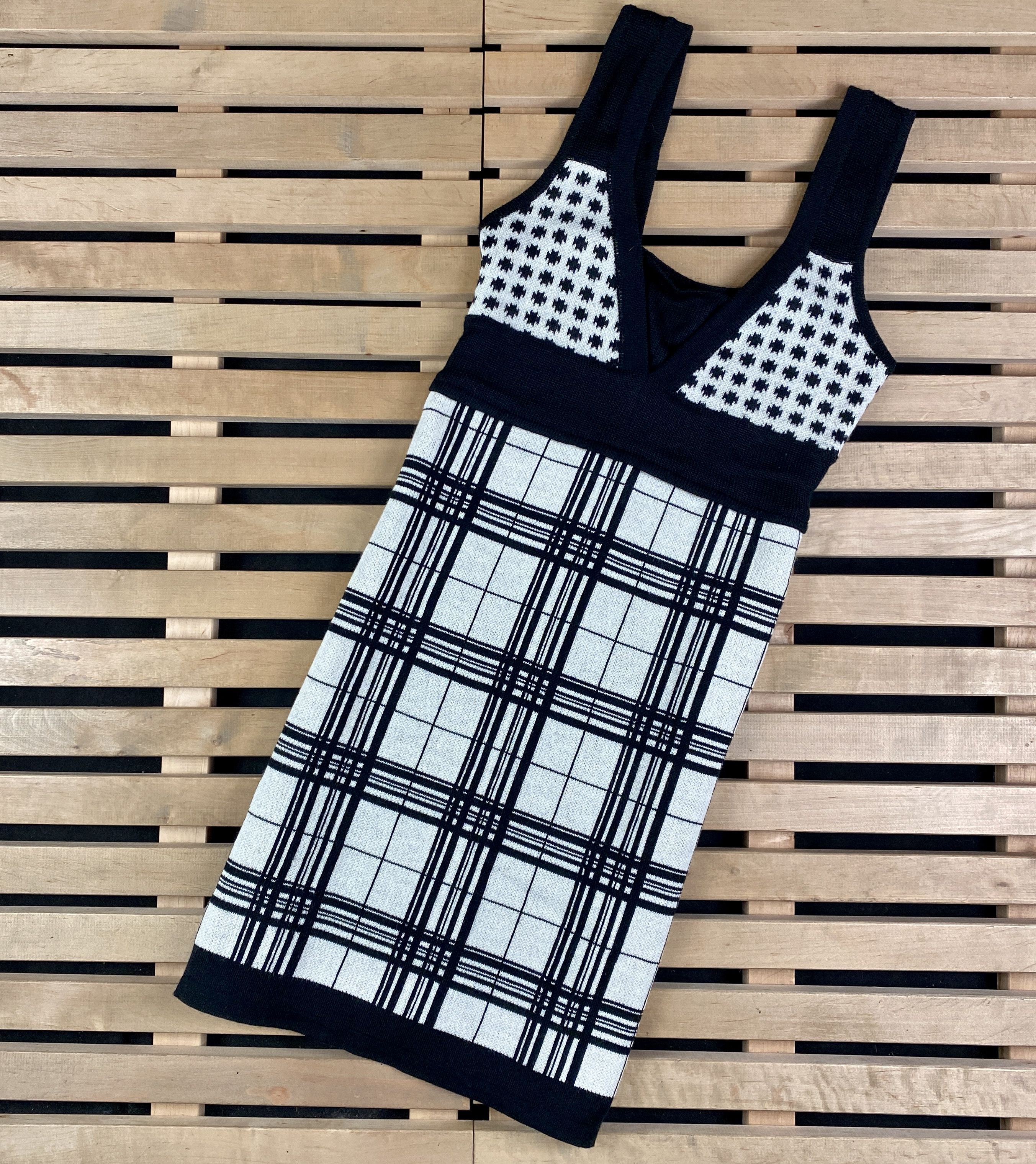 Other Womens Wool Dress Sleeveless Save The Queen Size S Size S / US 4 / IT 40 - 1 Thumbnail