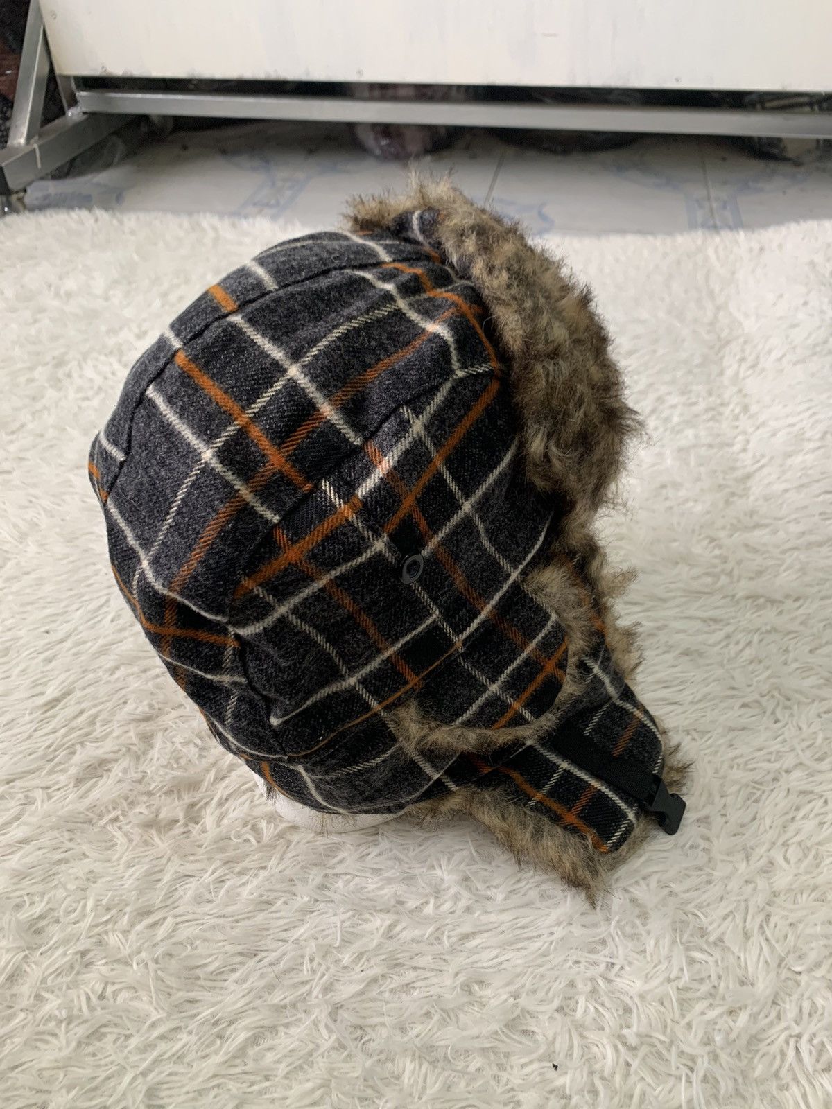 Japanese Brand Nice Checkered Style Trapper Hat Furry Like Size ONE SIZE - 5 Thumbnail