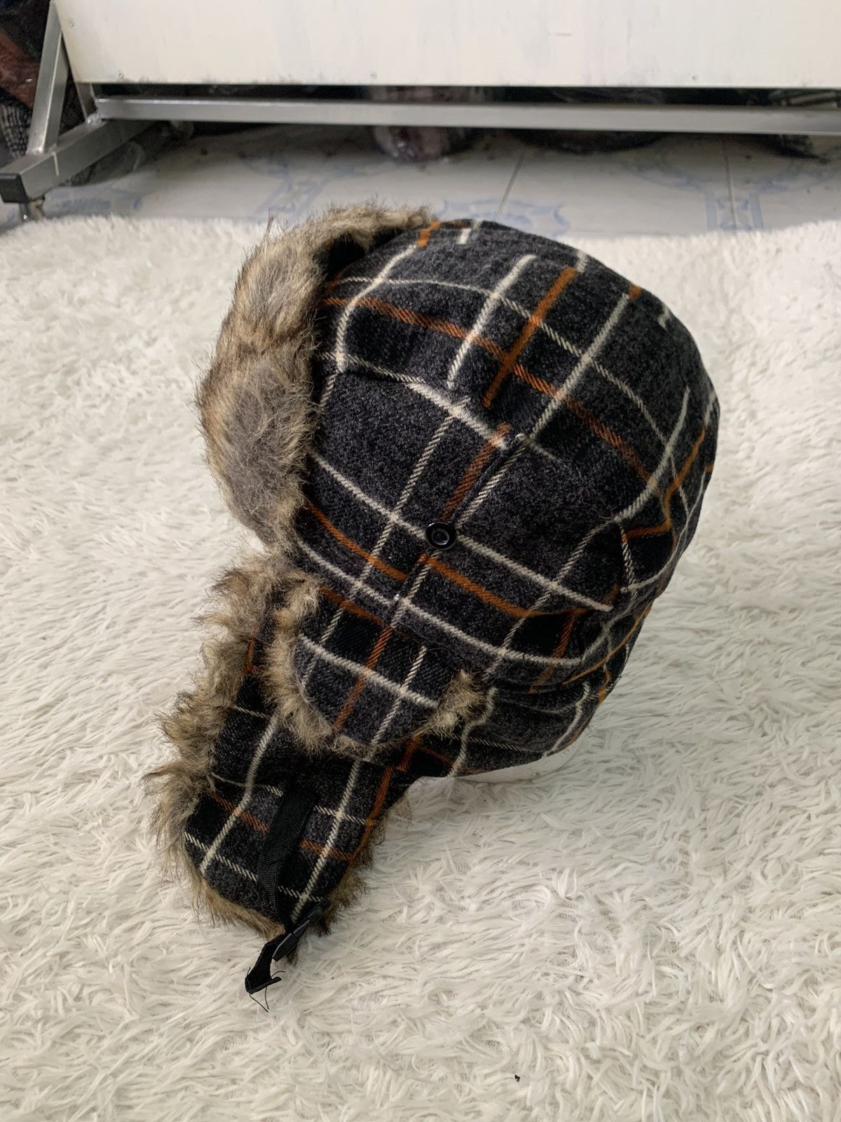 Japanese Brand Nice Checkered Style Trapper Hat Furry Like Size ONE SIZE - 4 Thumbnail