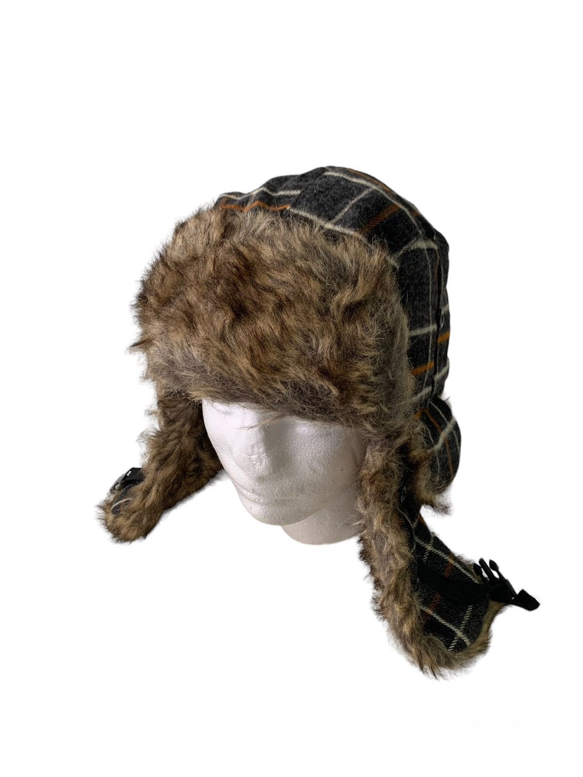 Japanese Brand Nice Checkered Style Trapper Hat Furry Like Size ONE SIZE - 1 Thumbnail