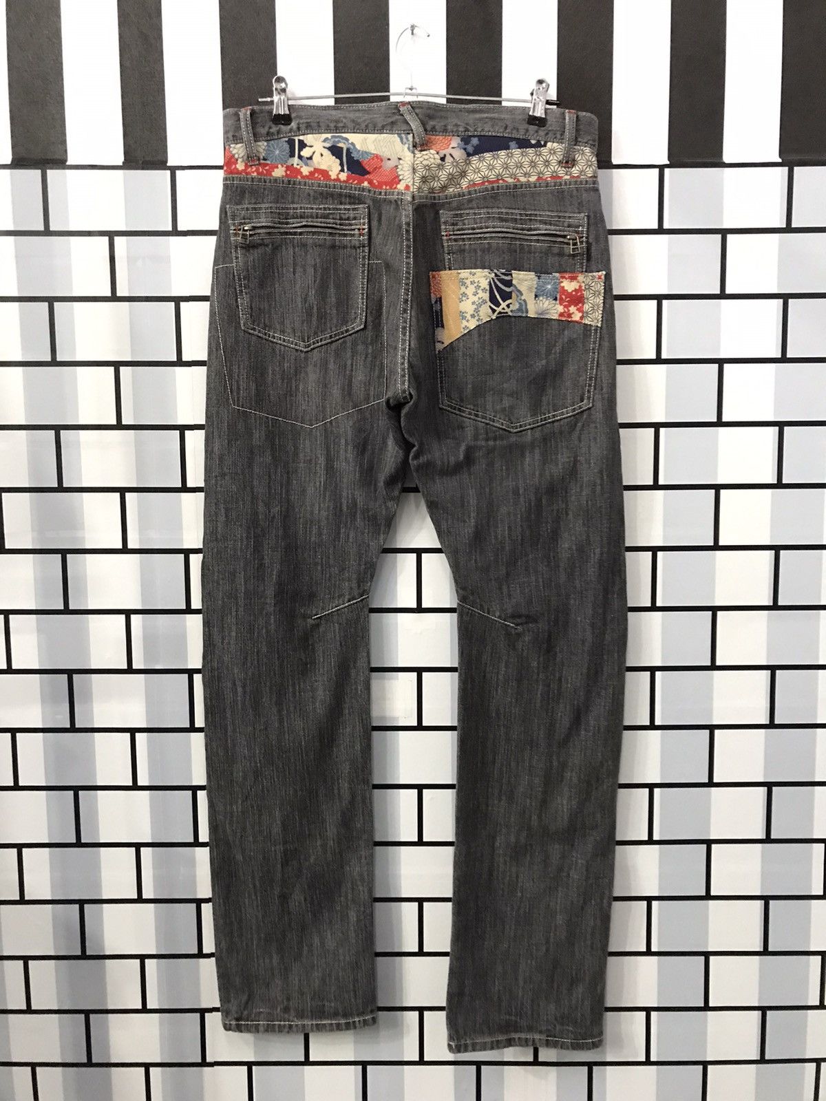 Art Comes First × Japanese Brand Wild Khakis Japan Double Pocket Japan Art Motif Slim Denim Size US 33 - 1 Thumbnail