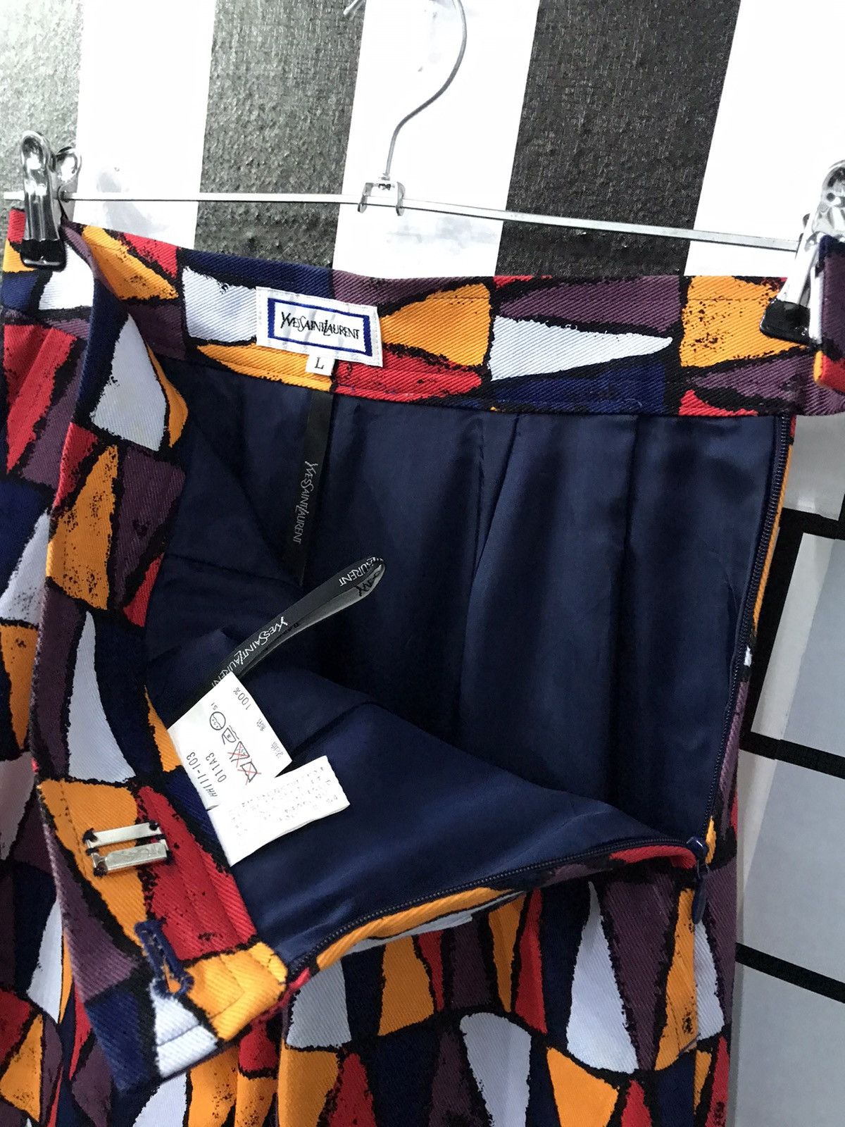 Hedi Slimane × Yves Saint Laurent Yves Saint Laurent Tribal Colourful High Waist Women Pants Size 26" / US 2 / IT 38 - 10 Thumbnail