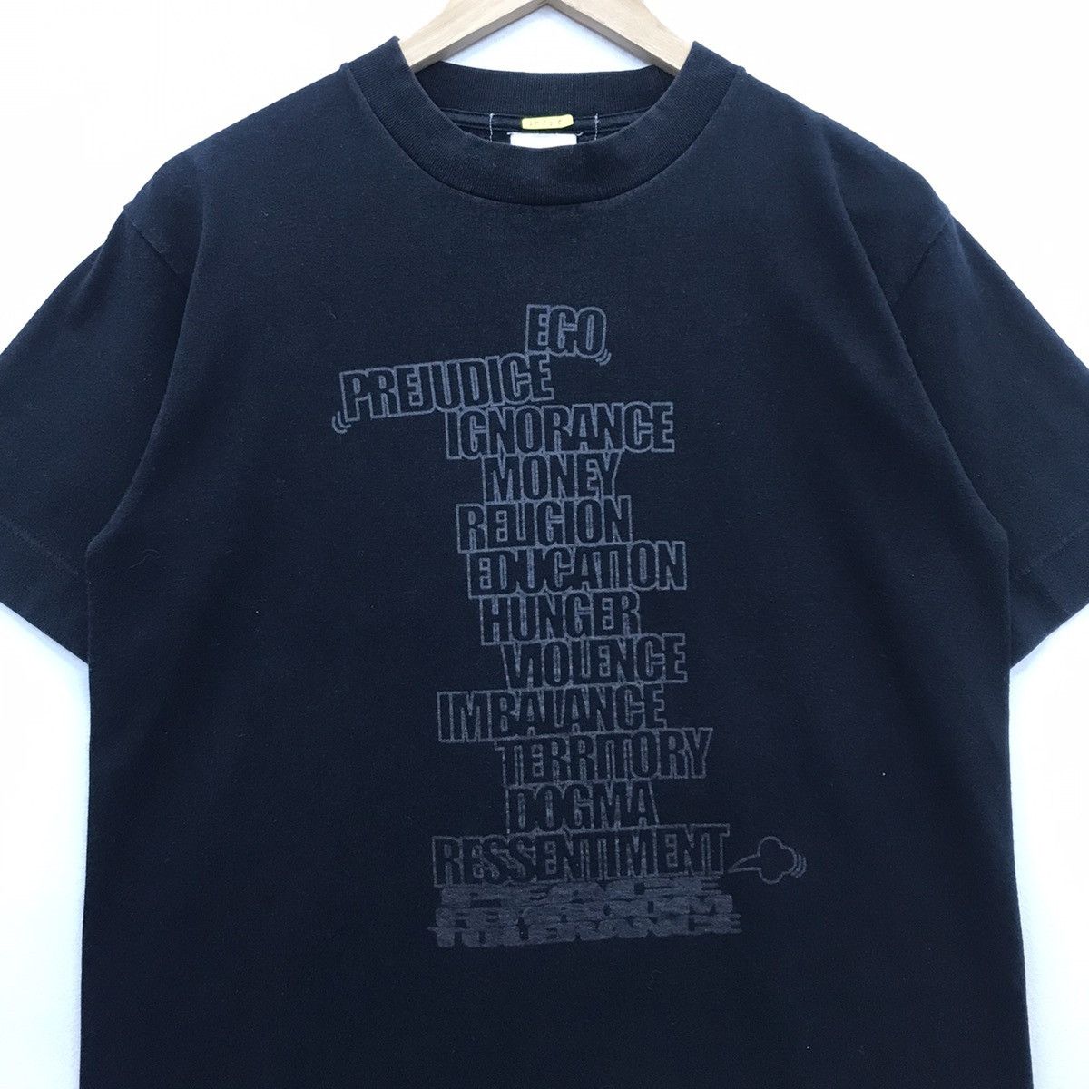 General Research Rare!! General Research DARK SIDE OF THE MOON Tee Size US M / EU 48-50 / 2 - 3 Thumbnail