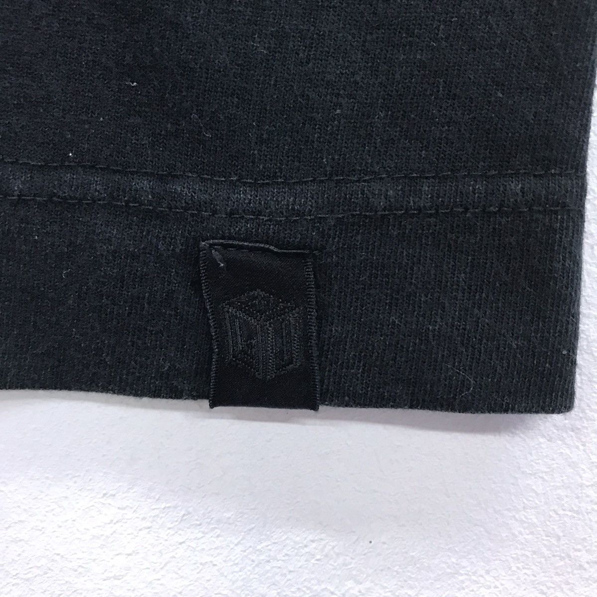 General Research Rare!! General Research DARK SIDE OF THE MOON Tee Size US M / EU 48-50 / 2 - 7 Thumbnail