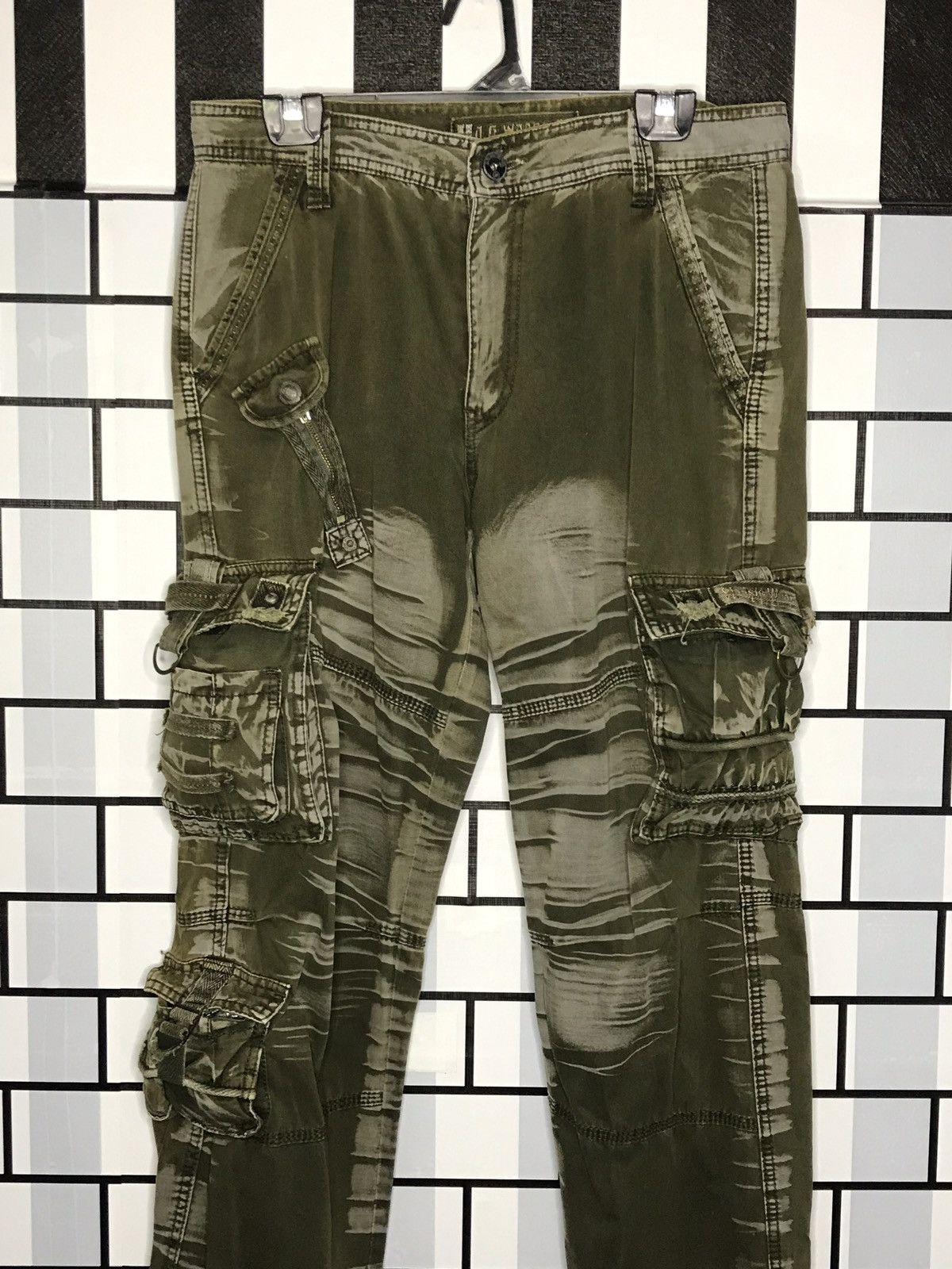 Japanese Brand japanese brand J.g wangzi cargo multi pocket two tone pants Size US 33 - 2 Thumbnail