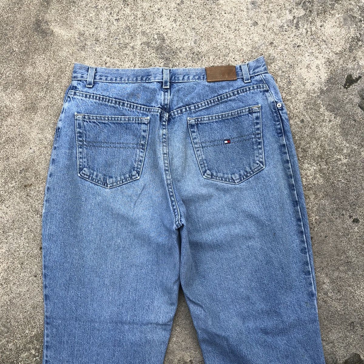 Tommy Hilfiger × Vintage 🔥Trash🔥Tommy Hilfiger Stoned Wash Rips Distress Denim Jeans Size US 32 / EU 48 - 5 Thumbnail
