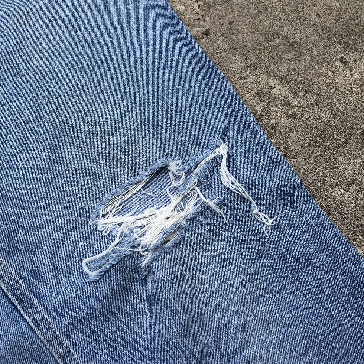 Tommy Hilfiger × Vintage 🔥Trash🔥Tommy Hilfiger Stoned Wash Rips Distress Denim Jeans Size US 32 / EU 48 - 9 Thumbnail