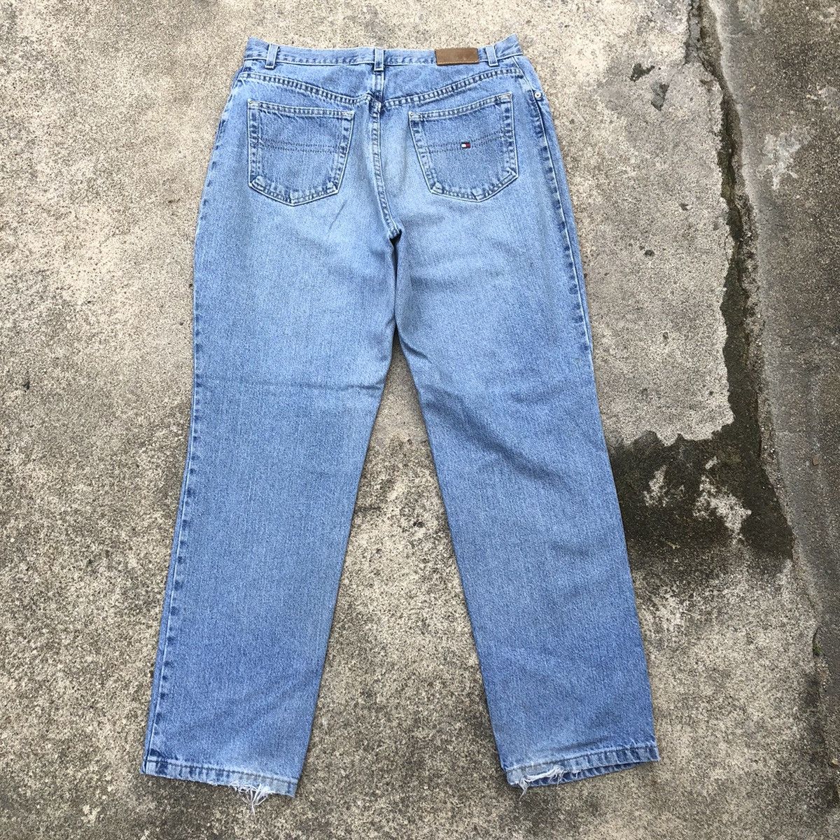 Tommy Hilfiger × Vintage 🔥Trash🔥Tommy Hilfiger Stoned Wash Rips Distress Denim Jeans Size US 32 / EU 48 - 4 Thumbnail