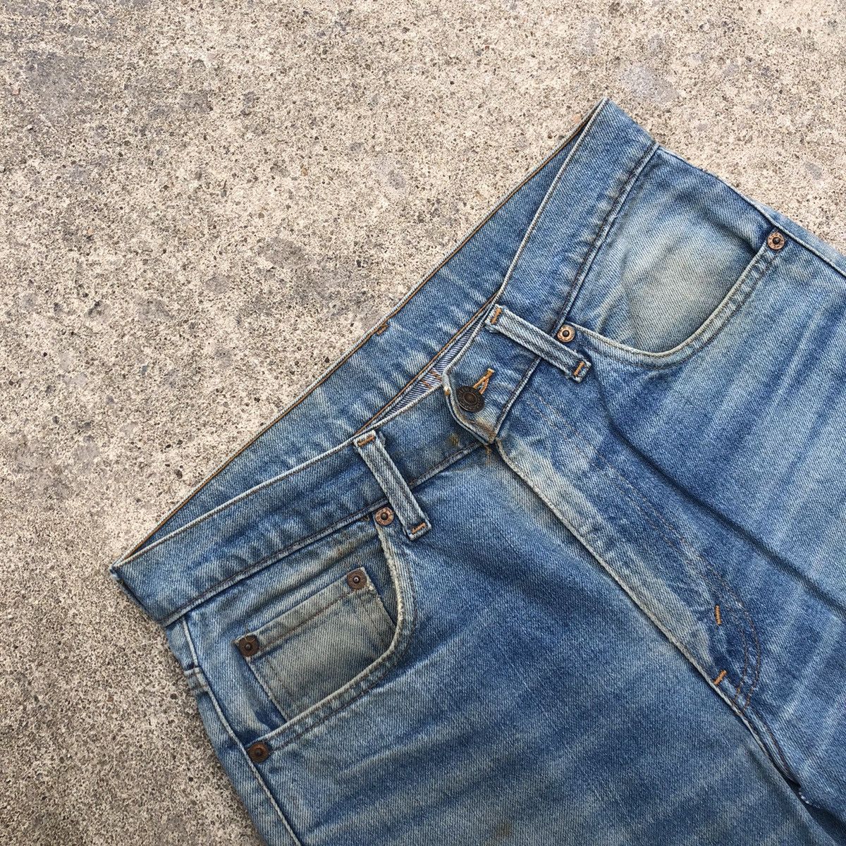 Levi's × Vintage 🔥Trash🔥Vintage Levis Stoned Wash Rips Dirty Denim Jeans Size US 29 - 15 Thumbnail