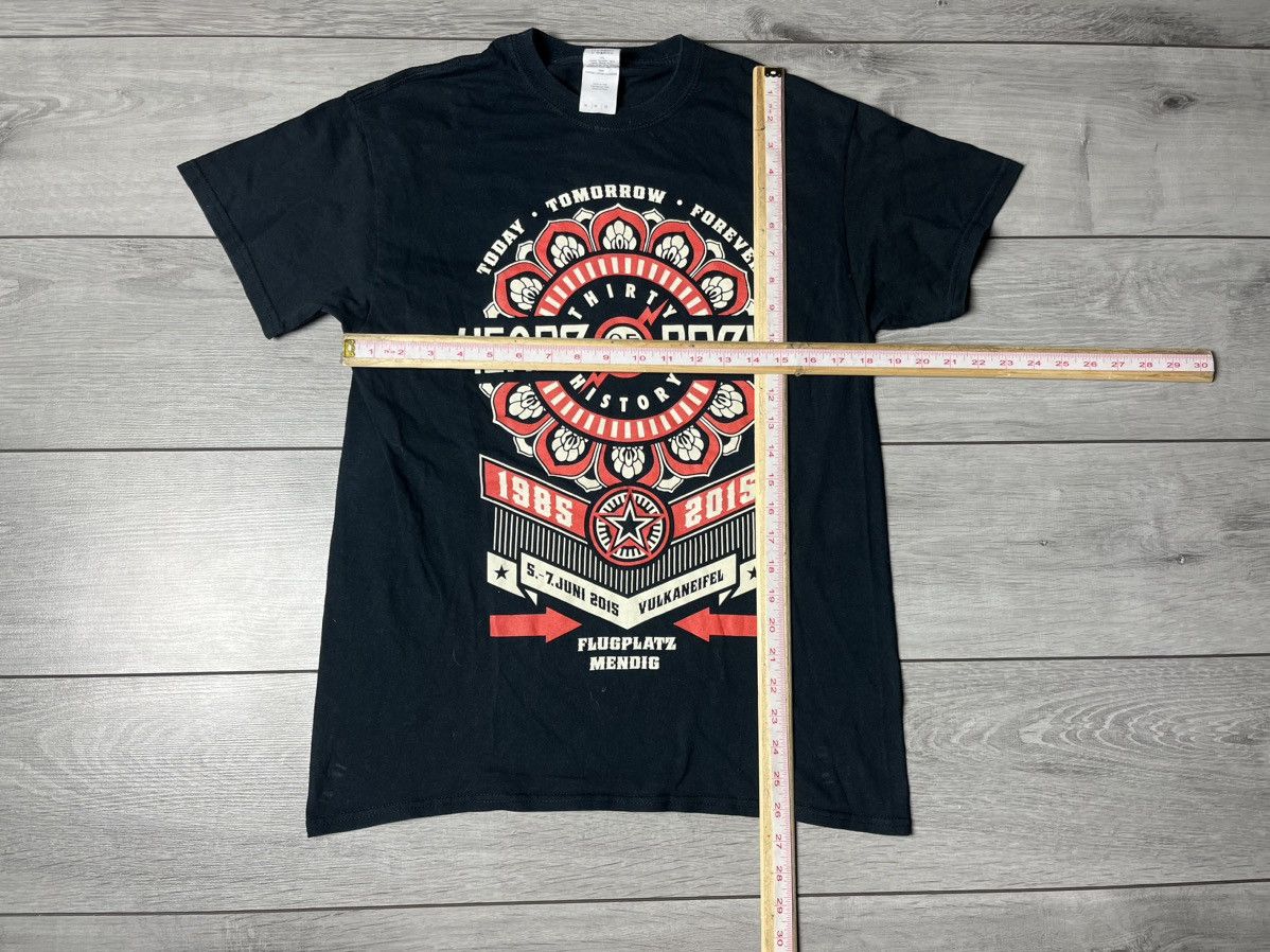 Band Tees Tour T-shirt foo fighters and tee size Medium Size US M / EU 48-50 / 2 - 5 Thumbnail