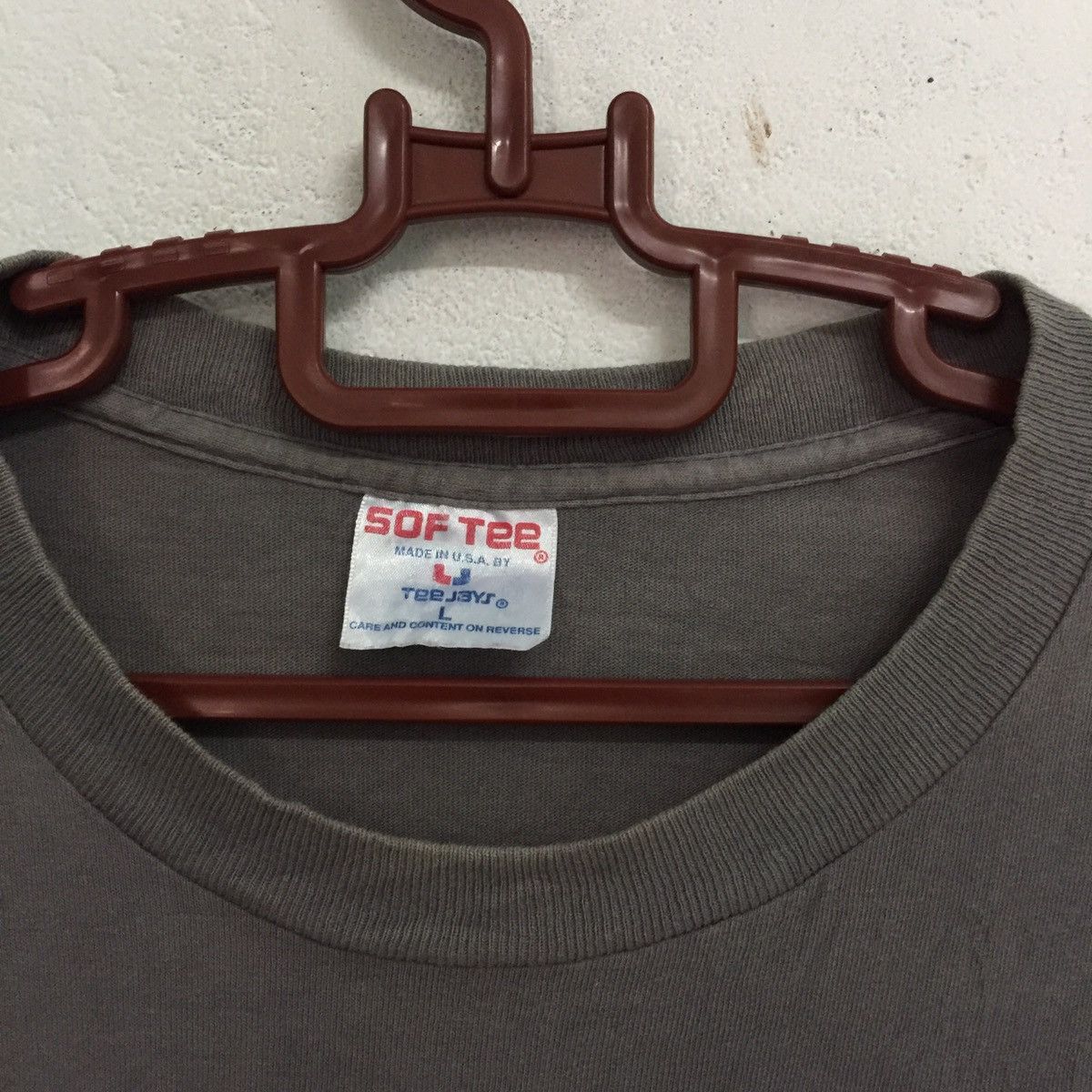 Other Vintage Sof tee made in usa hawaii lagend tshirt Size US L / EU 52-54 / 3 - 4 Thumbnail