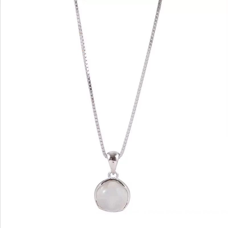 Jewelry Large Luxury Round Moonstone Pendant Necklace Size ONE SIZE - 1 Thumbnail