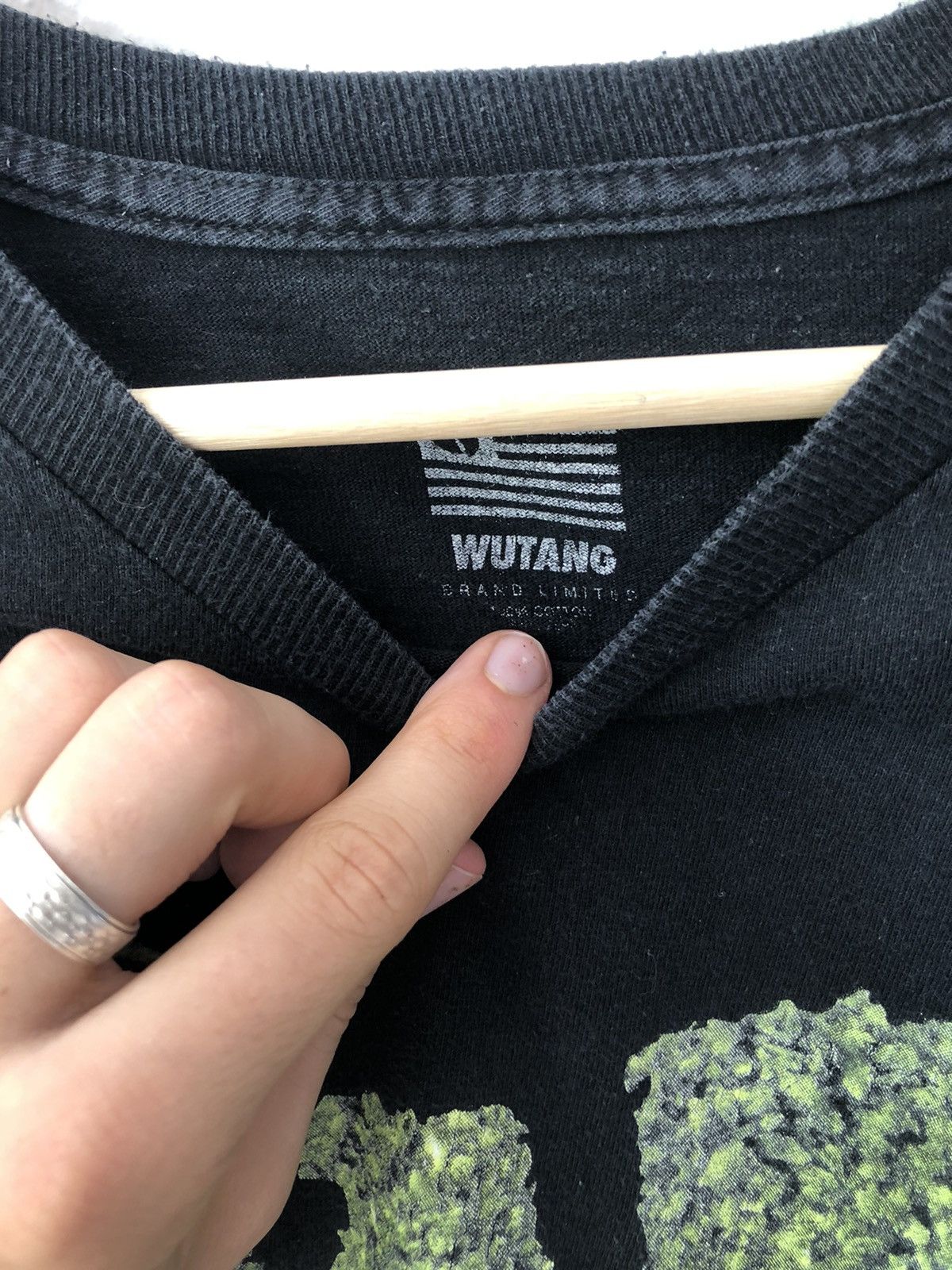 Wu Tang T-Shirt Weed Graphic