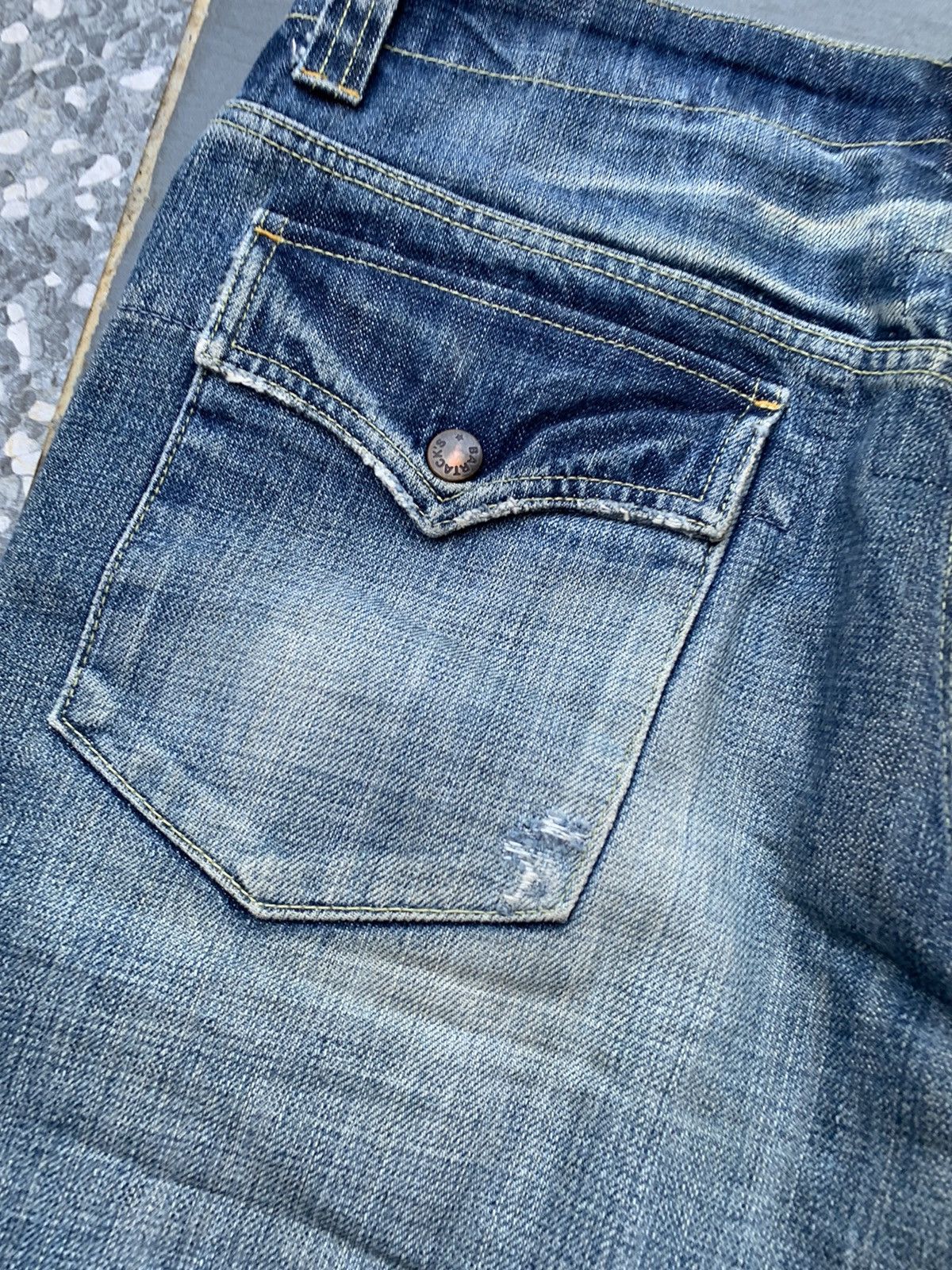 Japanese Brand Bartack Faded Wash Denim Size US 32 / EU 48 - 10 Thumbnail