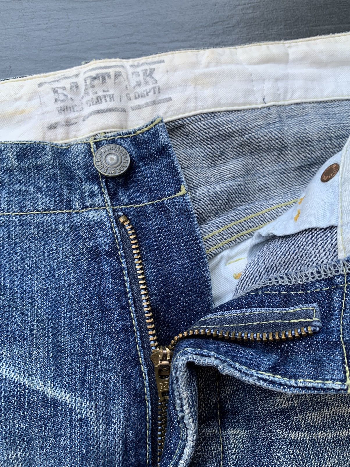 Japanese Brand Bartack Faded Wash Denim Size US 32 / EU 48 - 3 Thumbnail