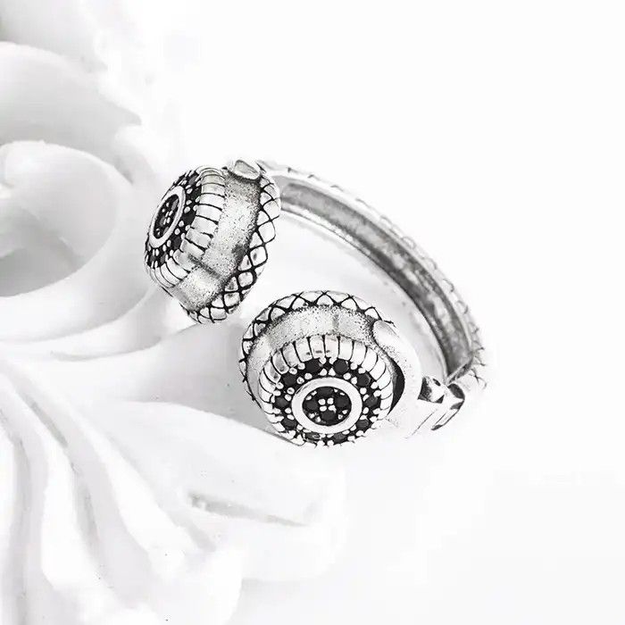 Jewelry Creative Headphones Ring Size ONE SIZE - 4 Thumbnail
