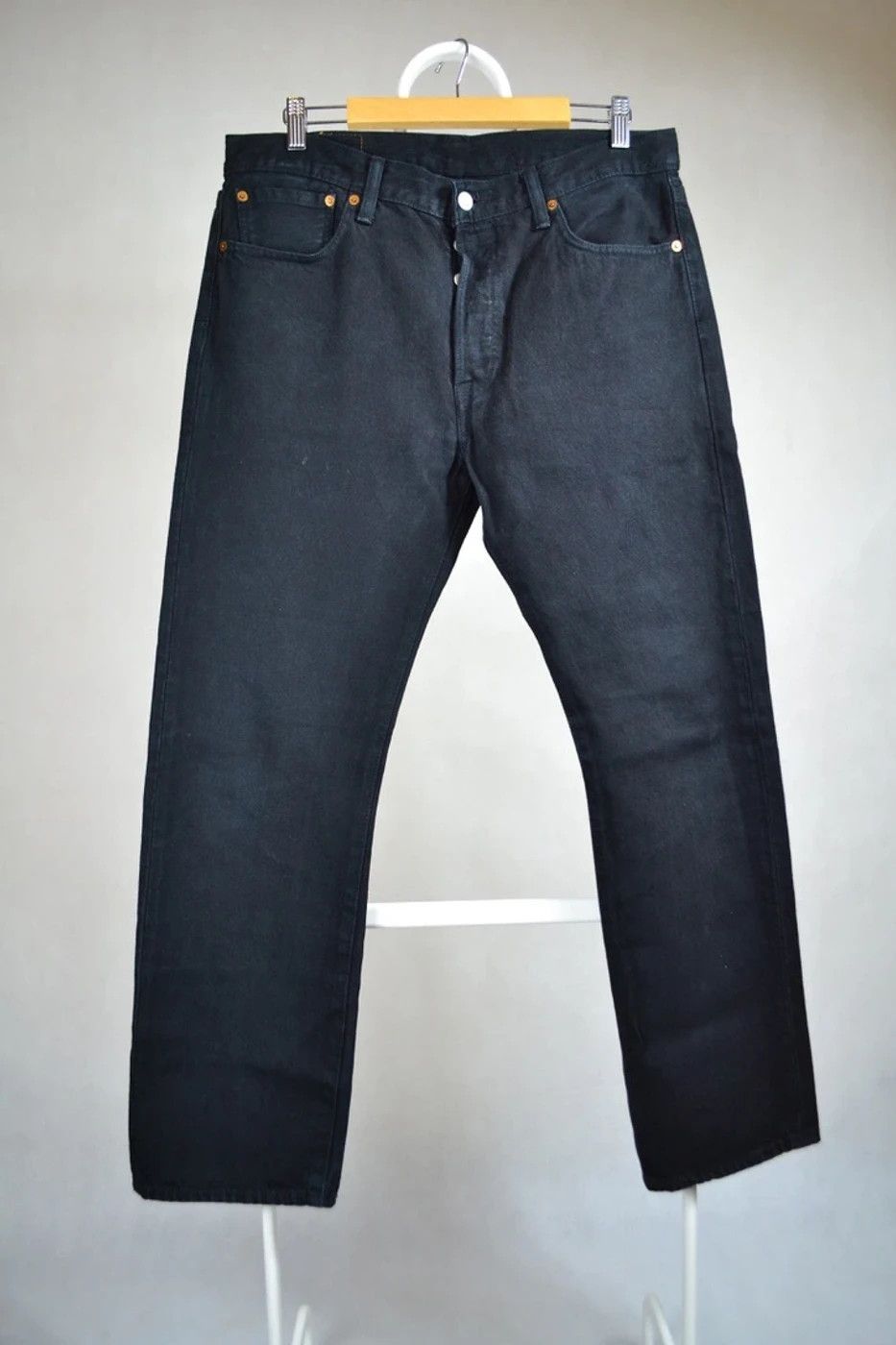 Levi's Levis 501 classic black denim jeans size 33 Size US 33 - 3 Thumbnail